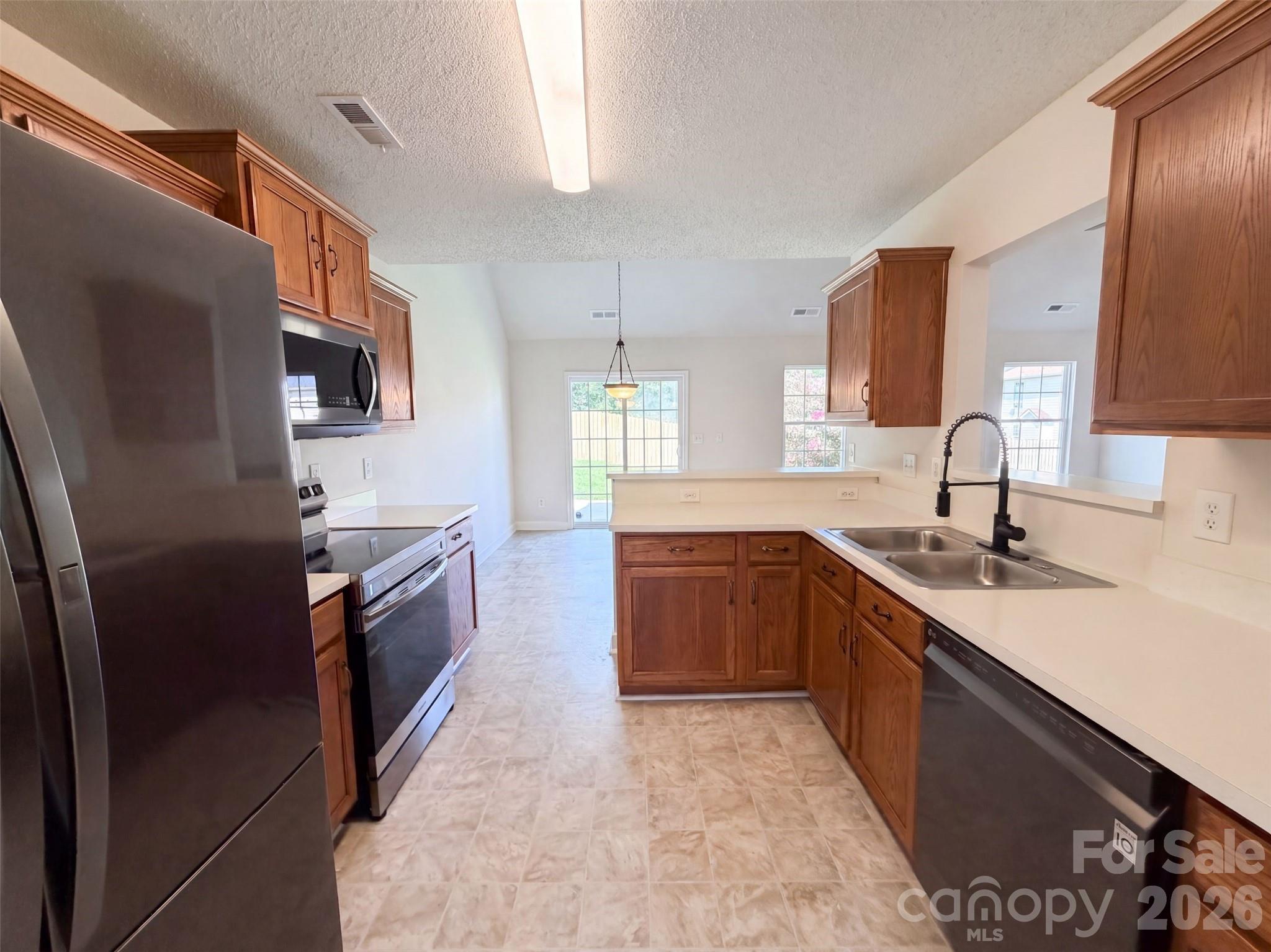 9244 Simonton Drive — Charlotte