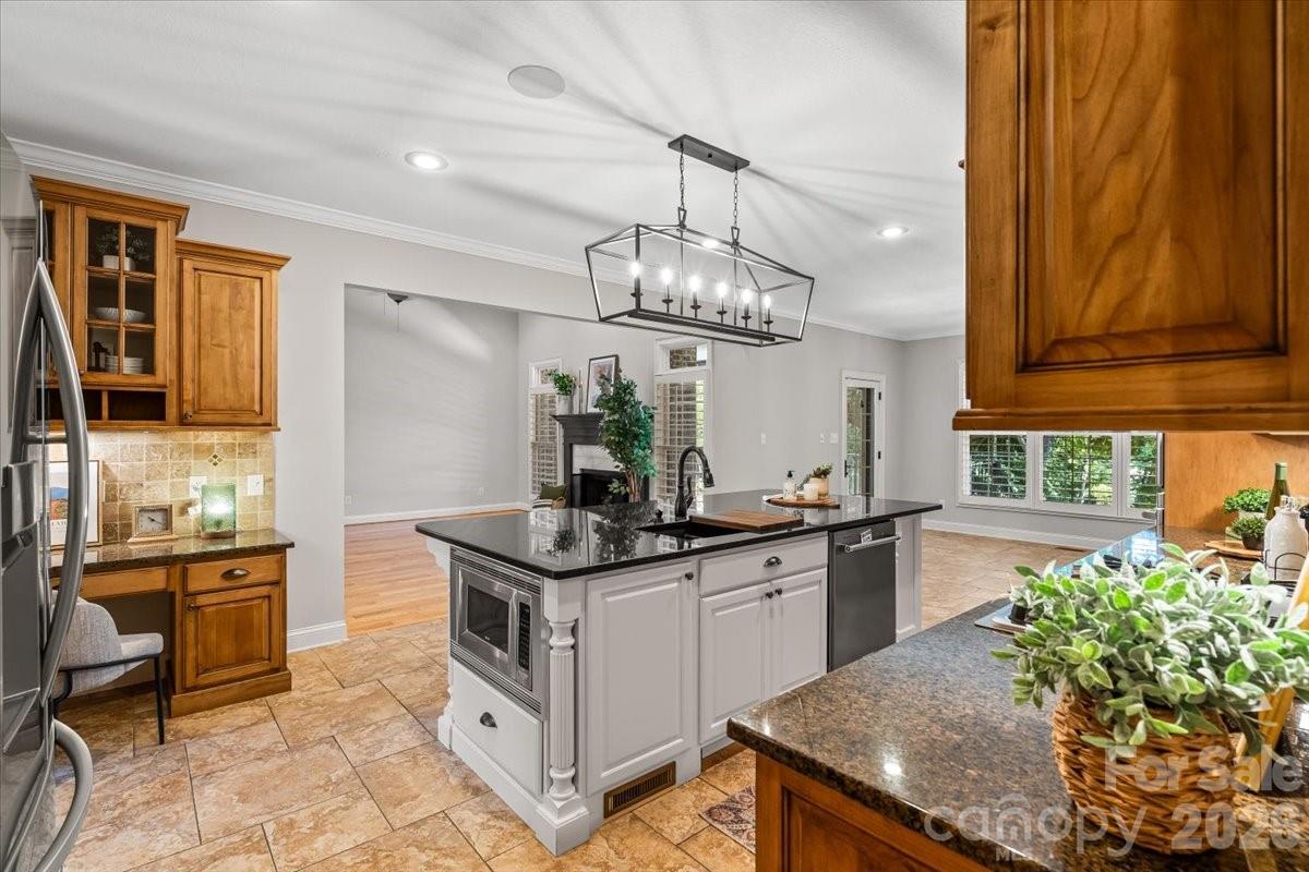7832 Chapel Creek Drive — Denver