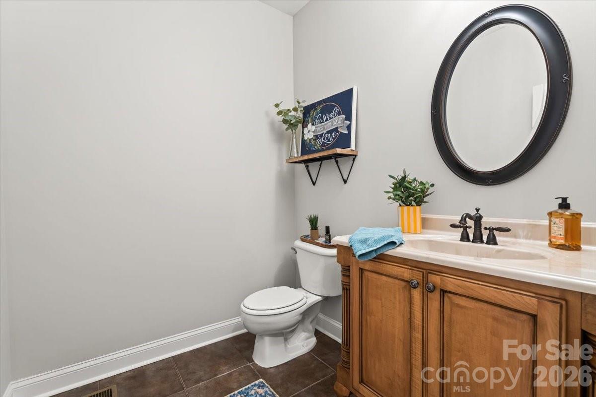 7832 Chapel Creek Drive — Denver
