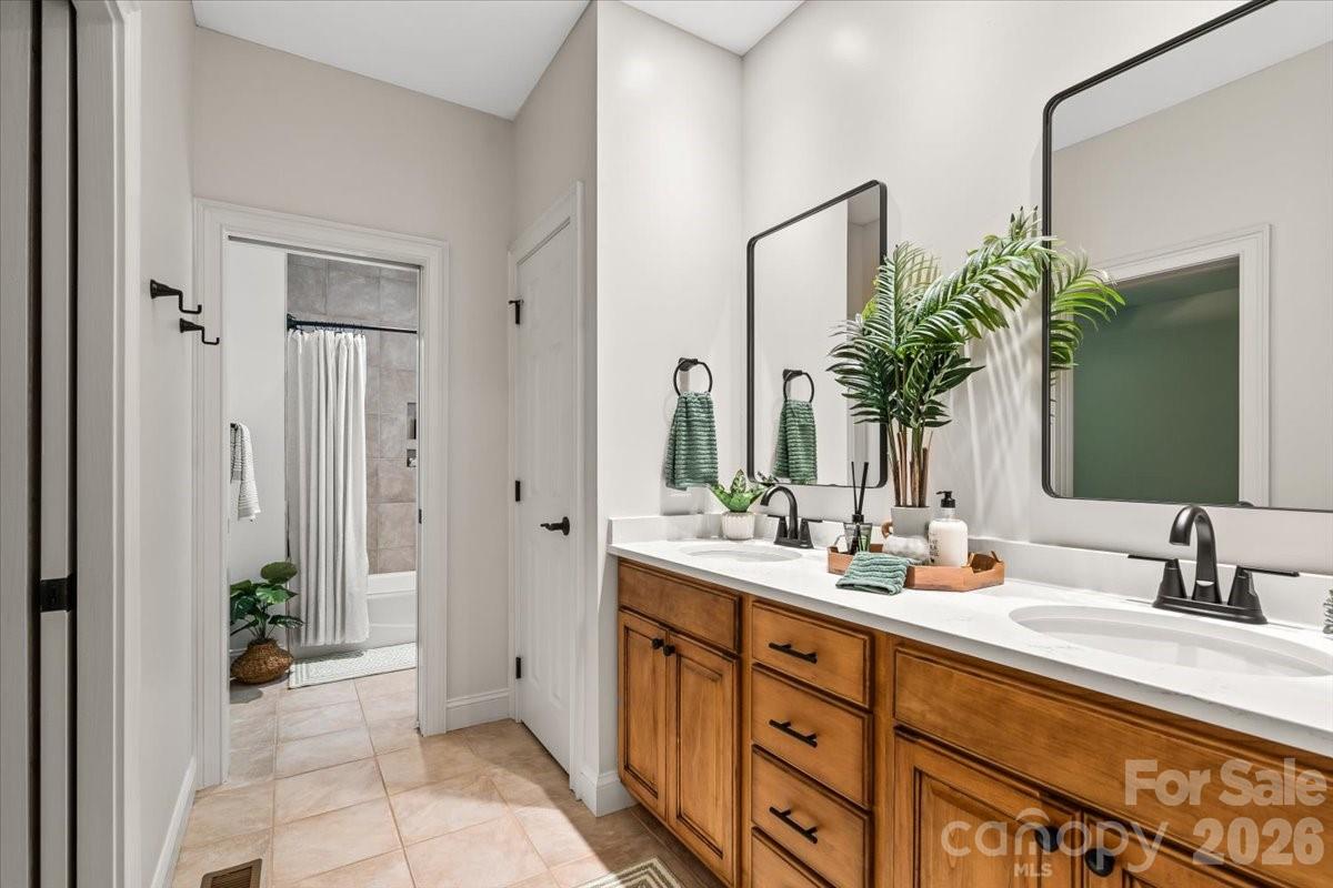 7832 Chapel Creek Drive — Denver