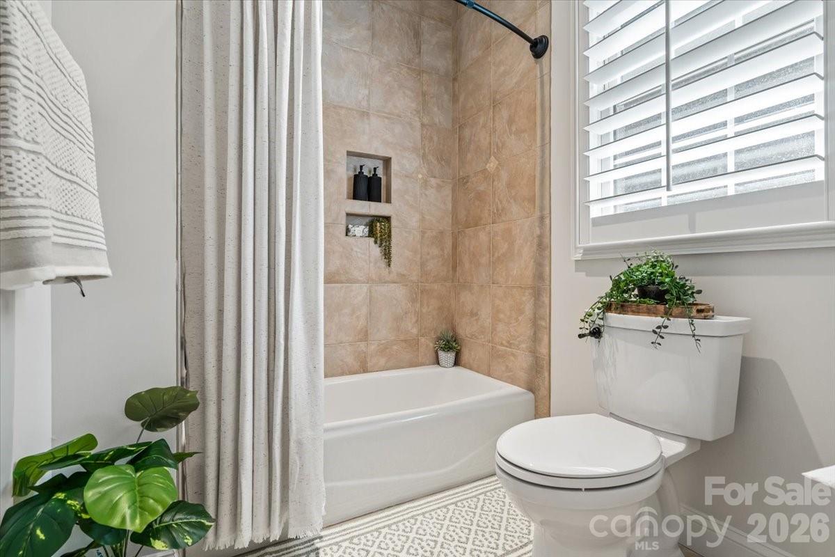 7832 Chapel Creek Drive — Denver