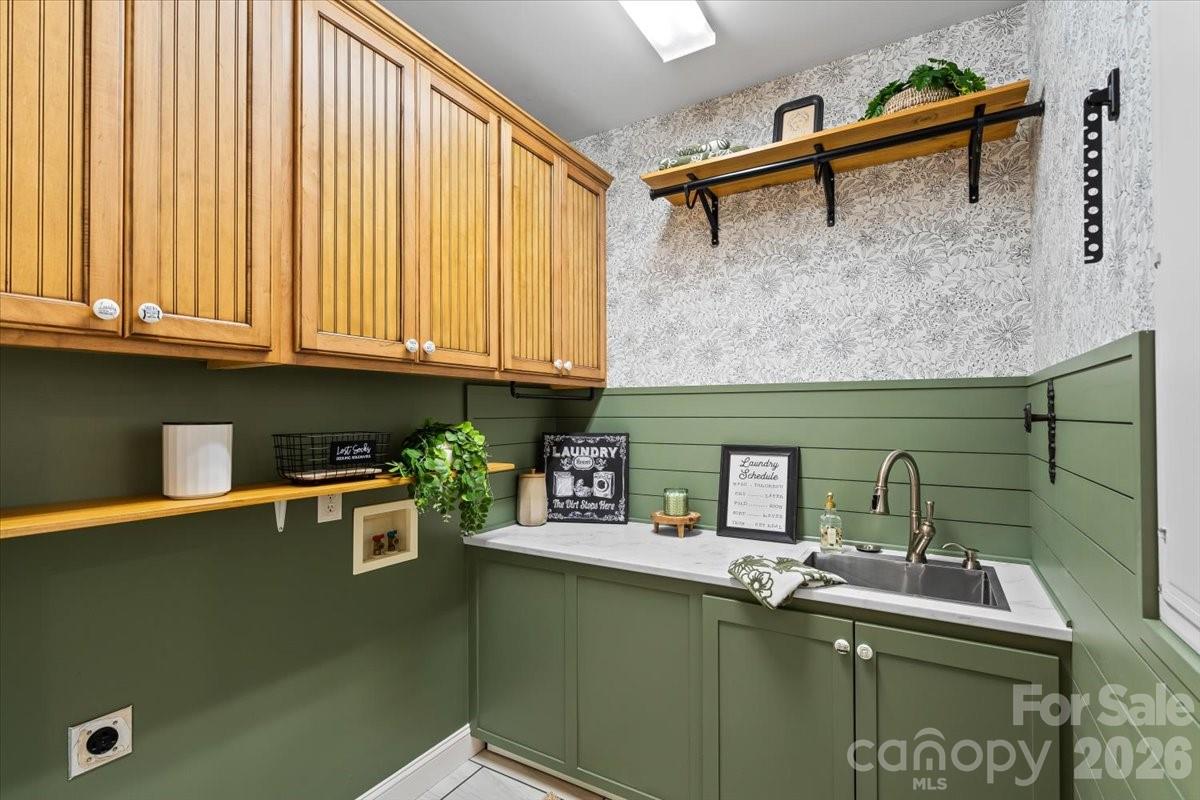 7832 Chapel Creek Drive — Denver