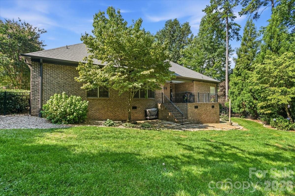 7832 Chapel Creek Drive — Denver