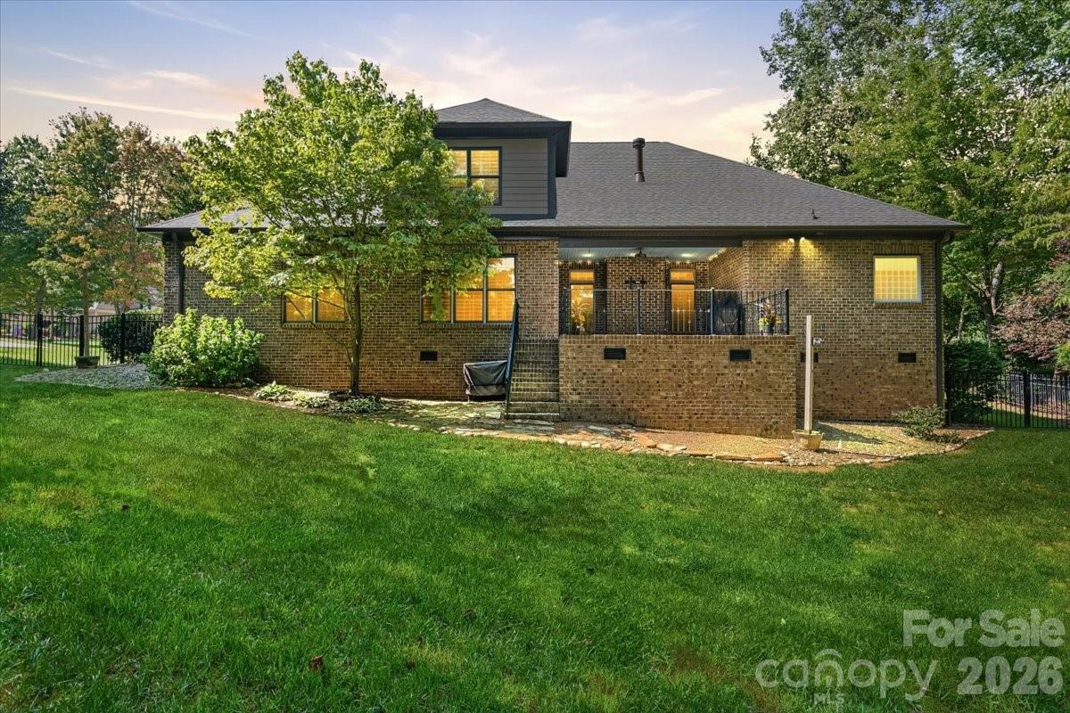7832 Chapel Creek Drive — Denver