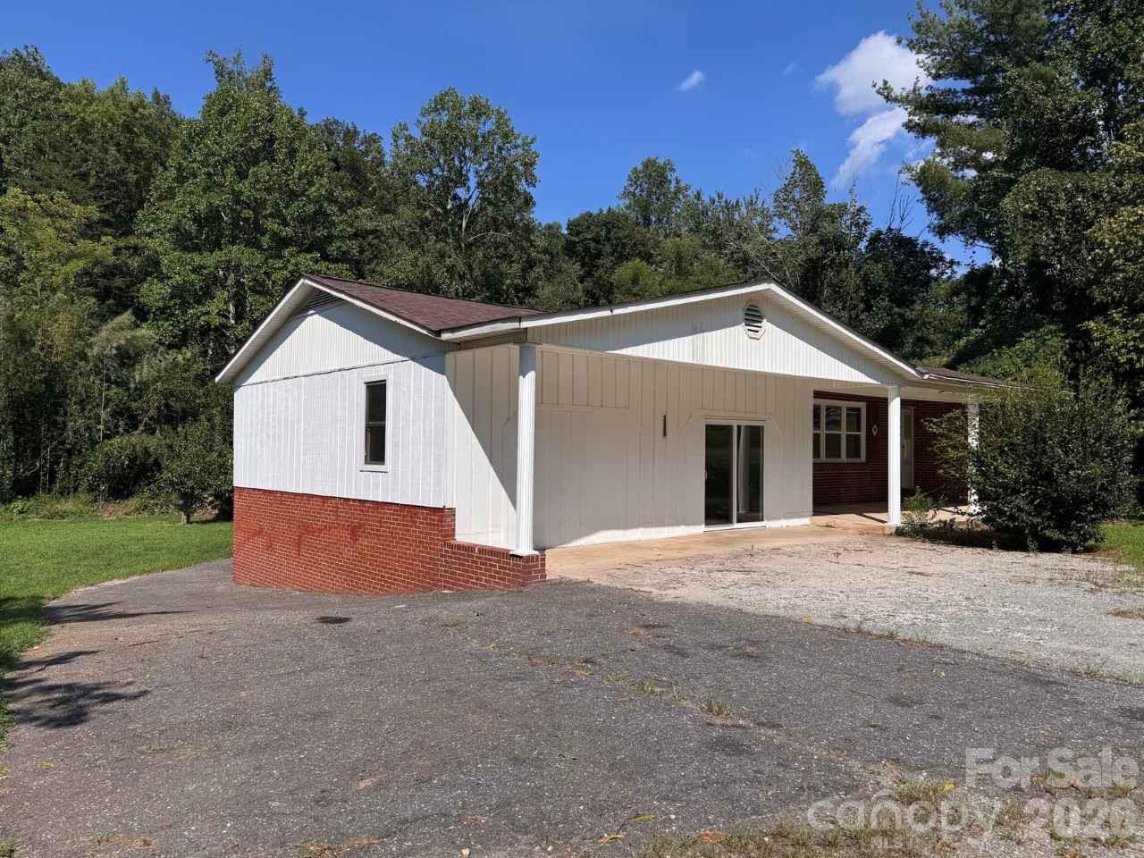 3625 NC Hwy 18 South — Morganton