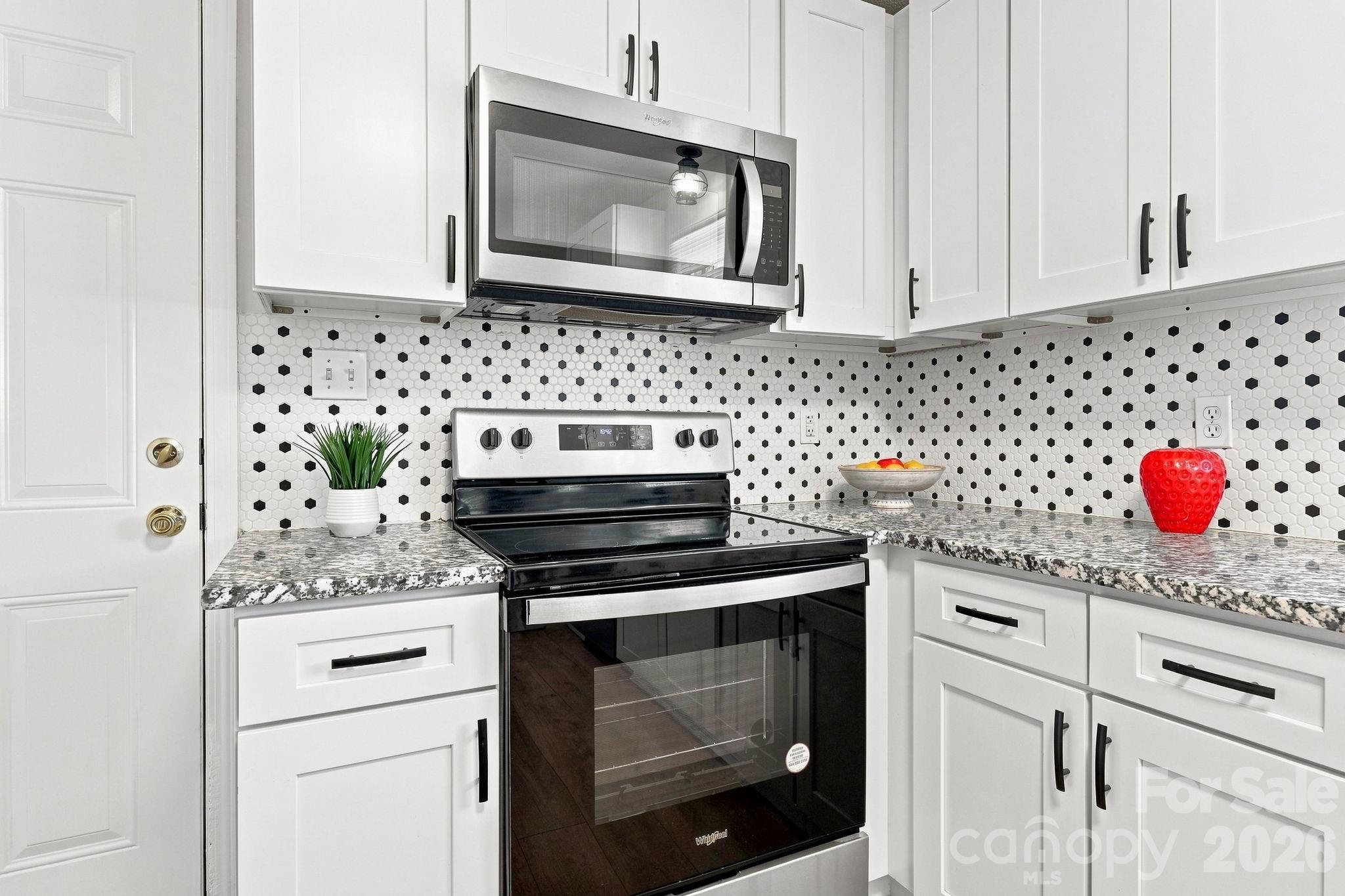 411 E Tennessee Avenue — Bessemer City