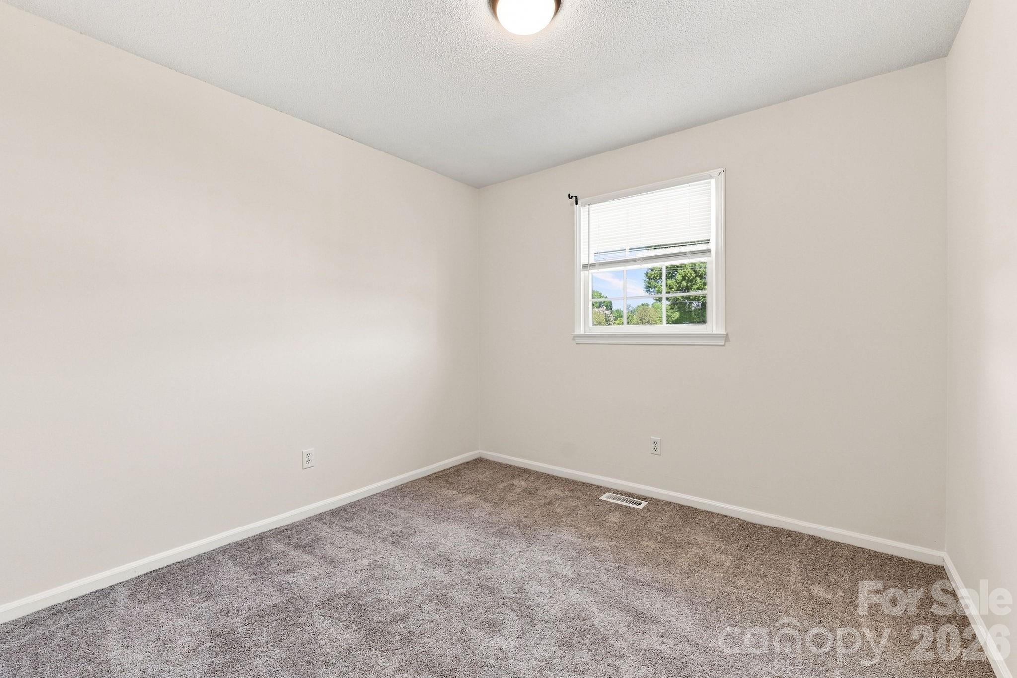 411 E Tennessee Avenue — Bessemer City