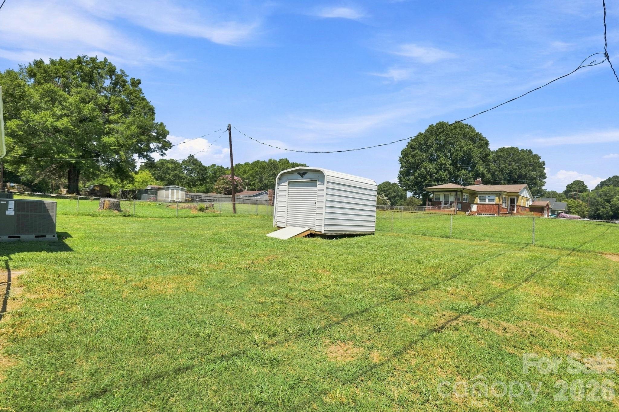 411 E Tennessee Avenue — Bessemer City
