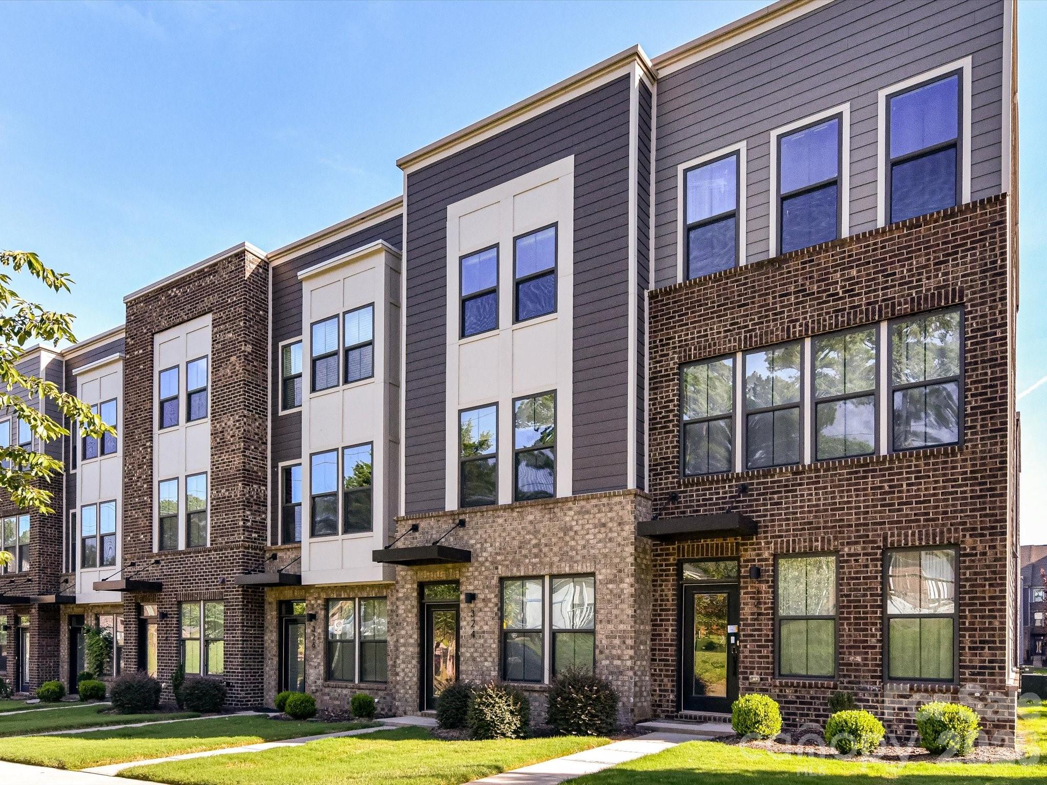 324 Yorkshire Drive — Charlotte
