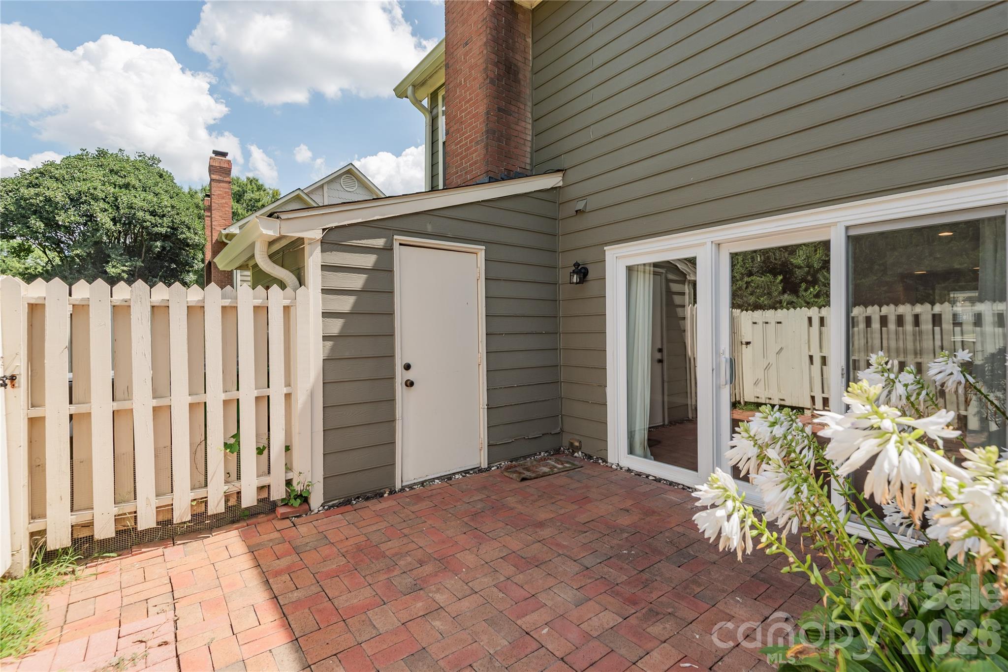 2744 Von Thuringer Court — Charlotte