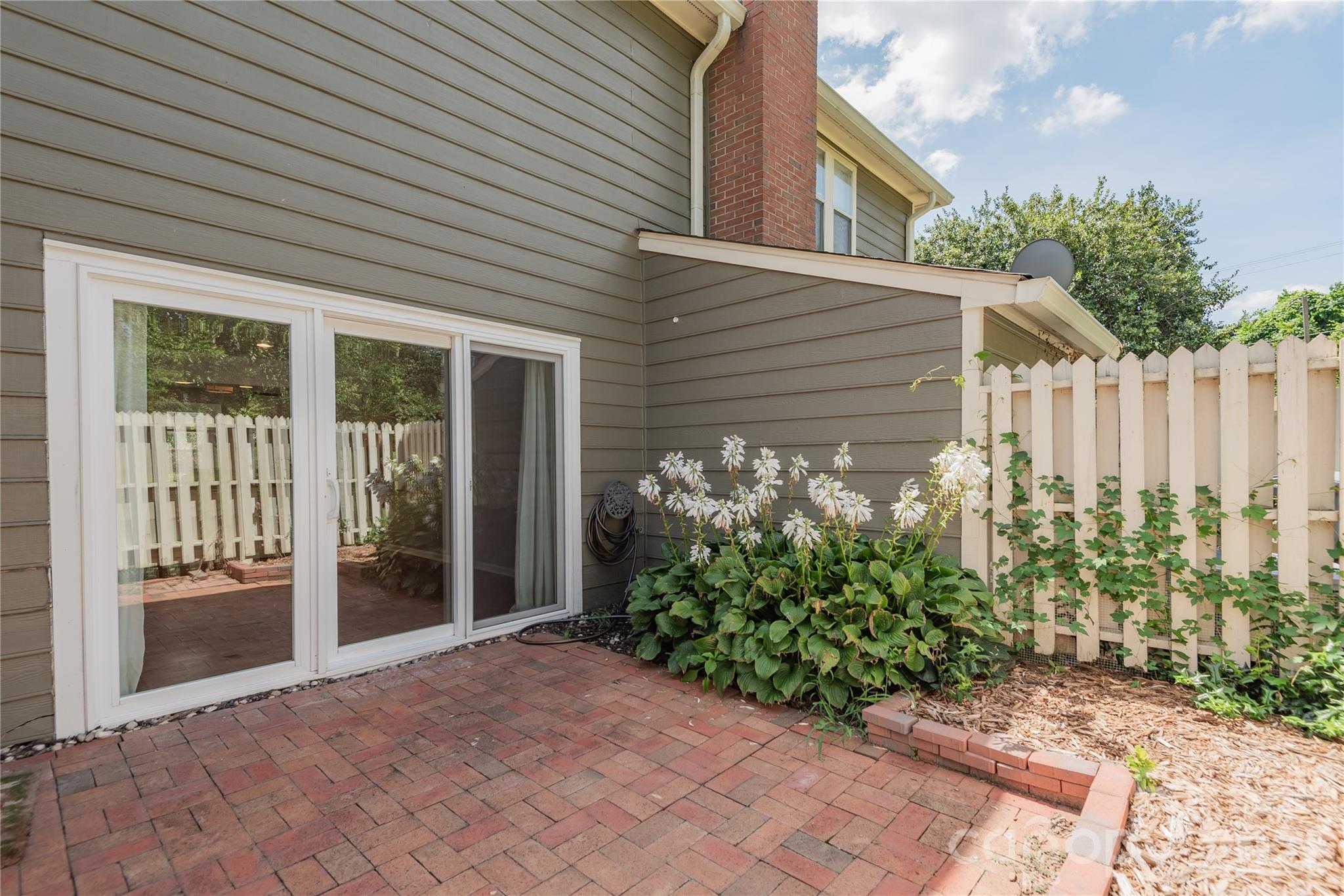 2744 Von Thuringer Court — Charlotte