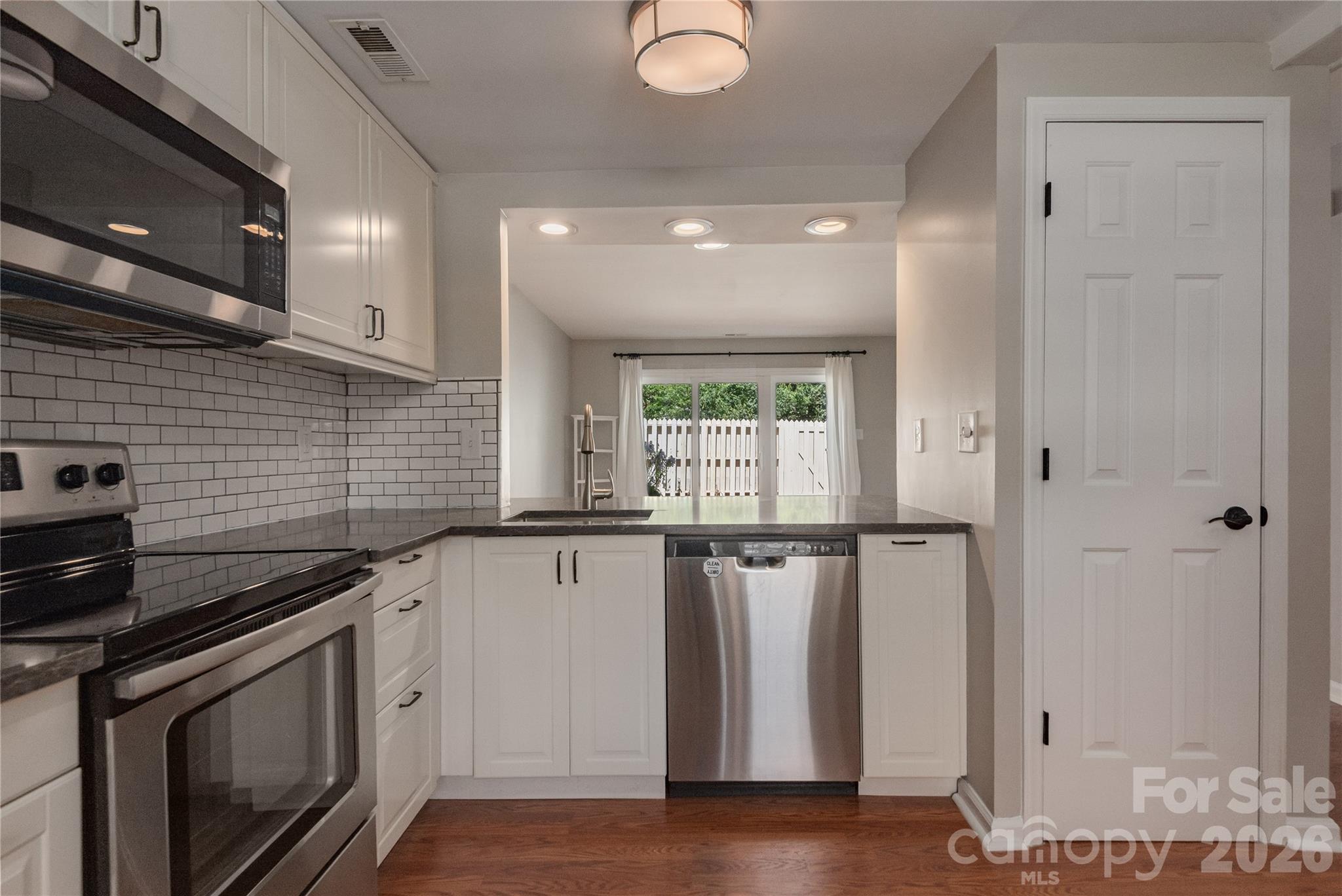2744 Von Thuringer Court — Charlotte