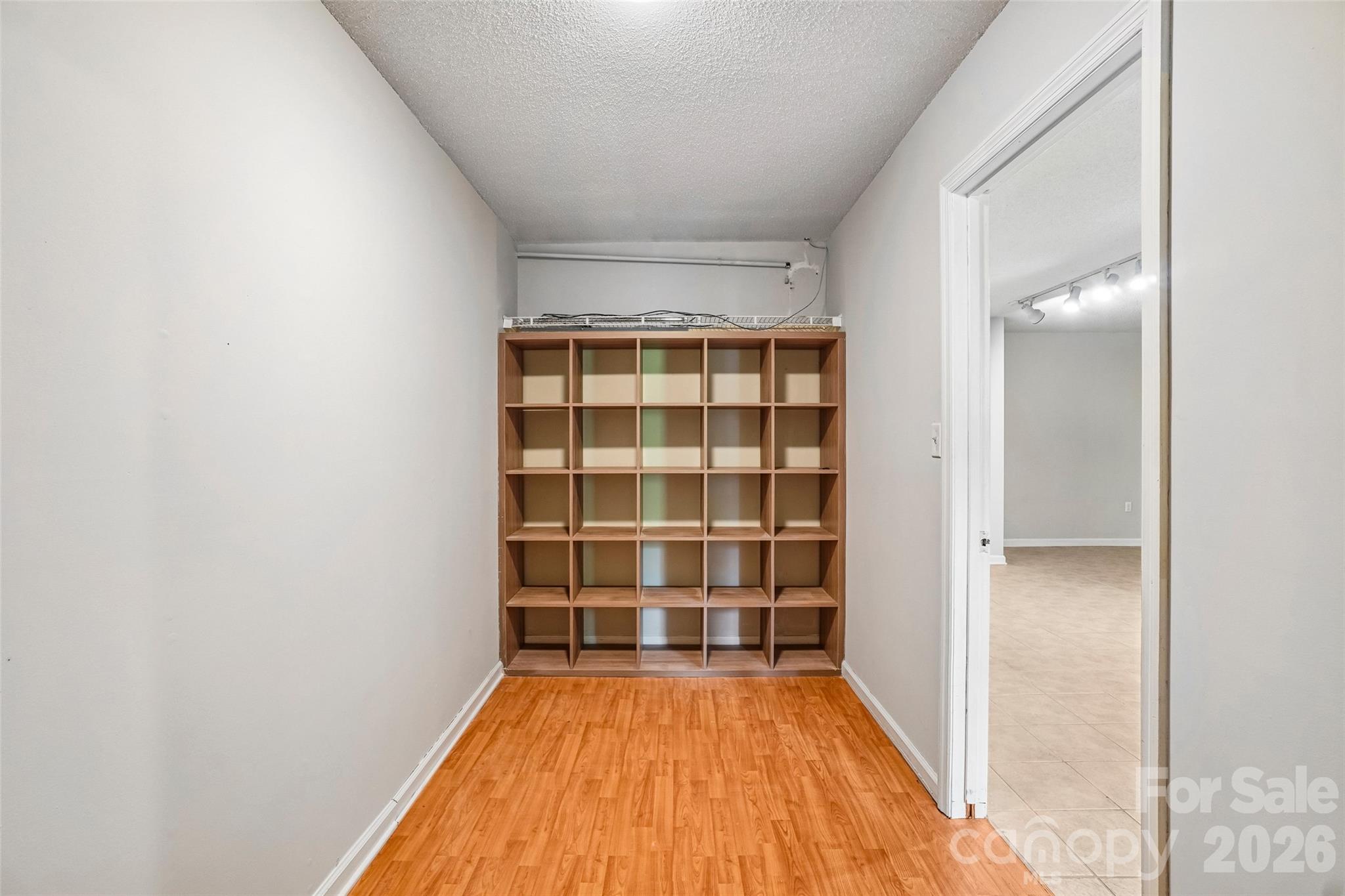 19 Jupiter Heights — Weaverville