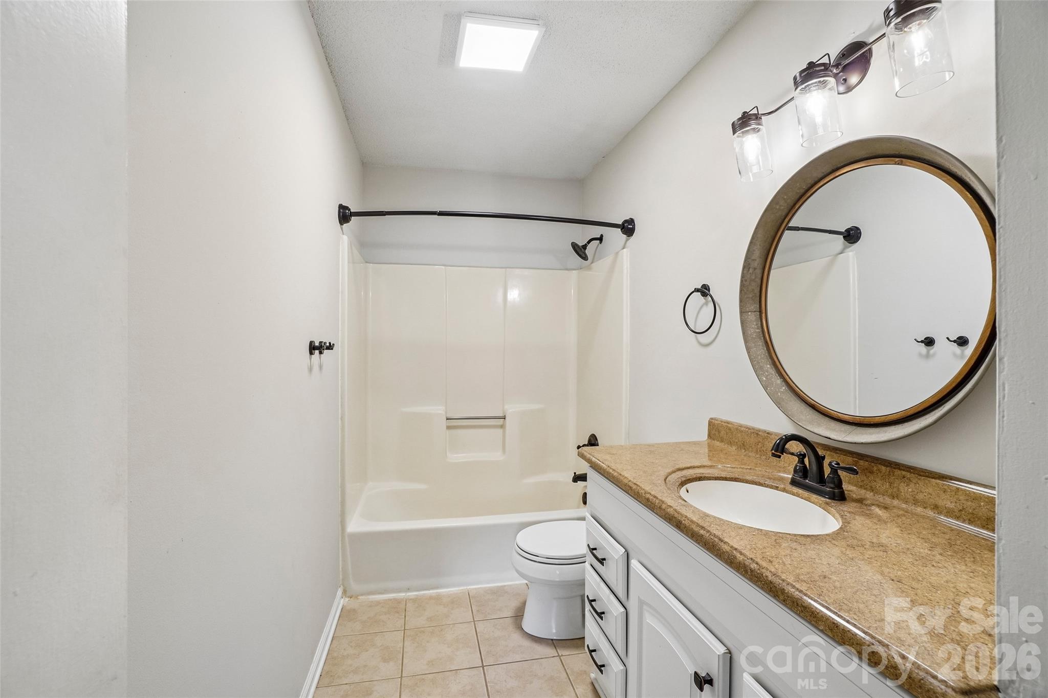 19 Jupiter Heights — Weaverville