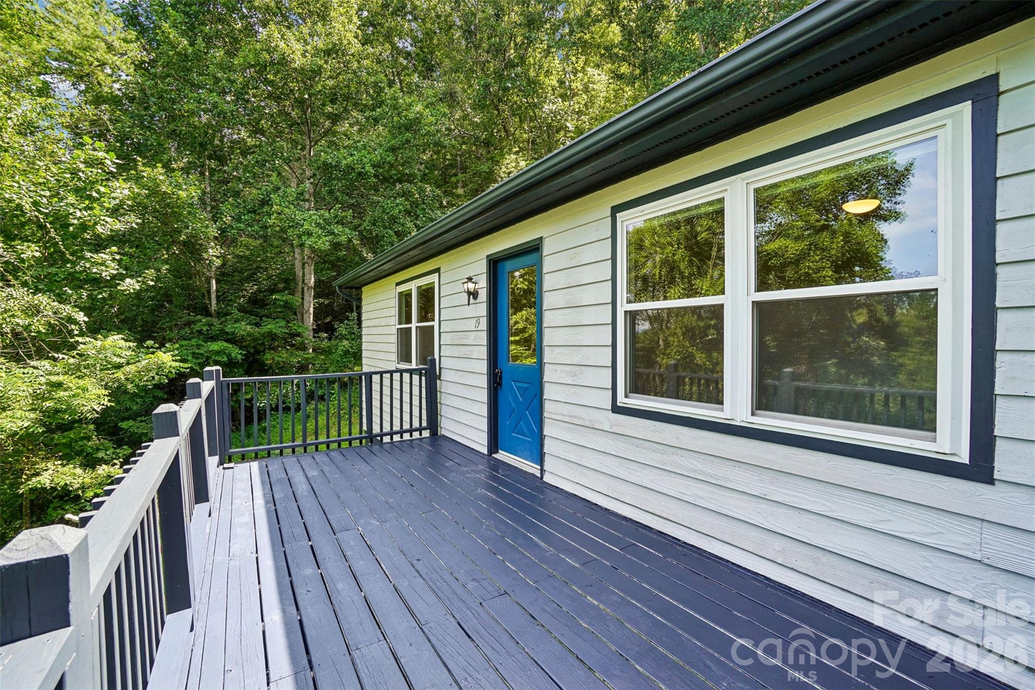 19 Jupiter Heights — Weaverville