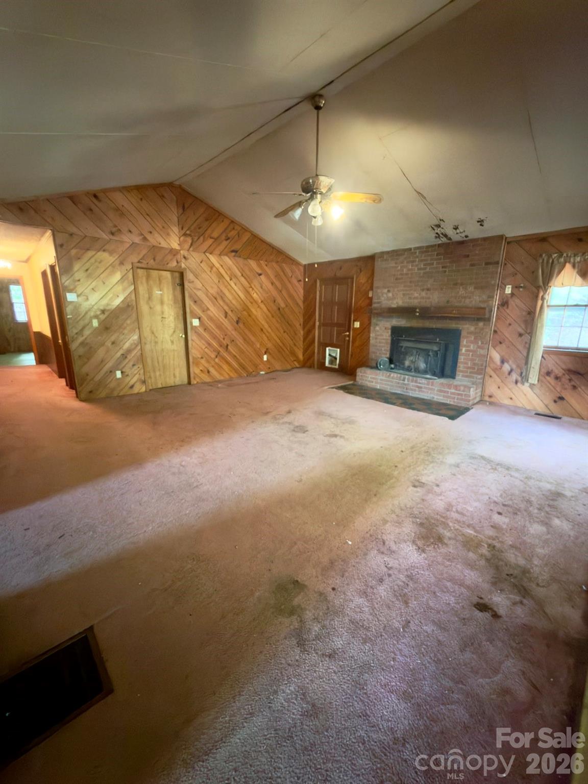 1351 Black Ankle Road — Star