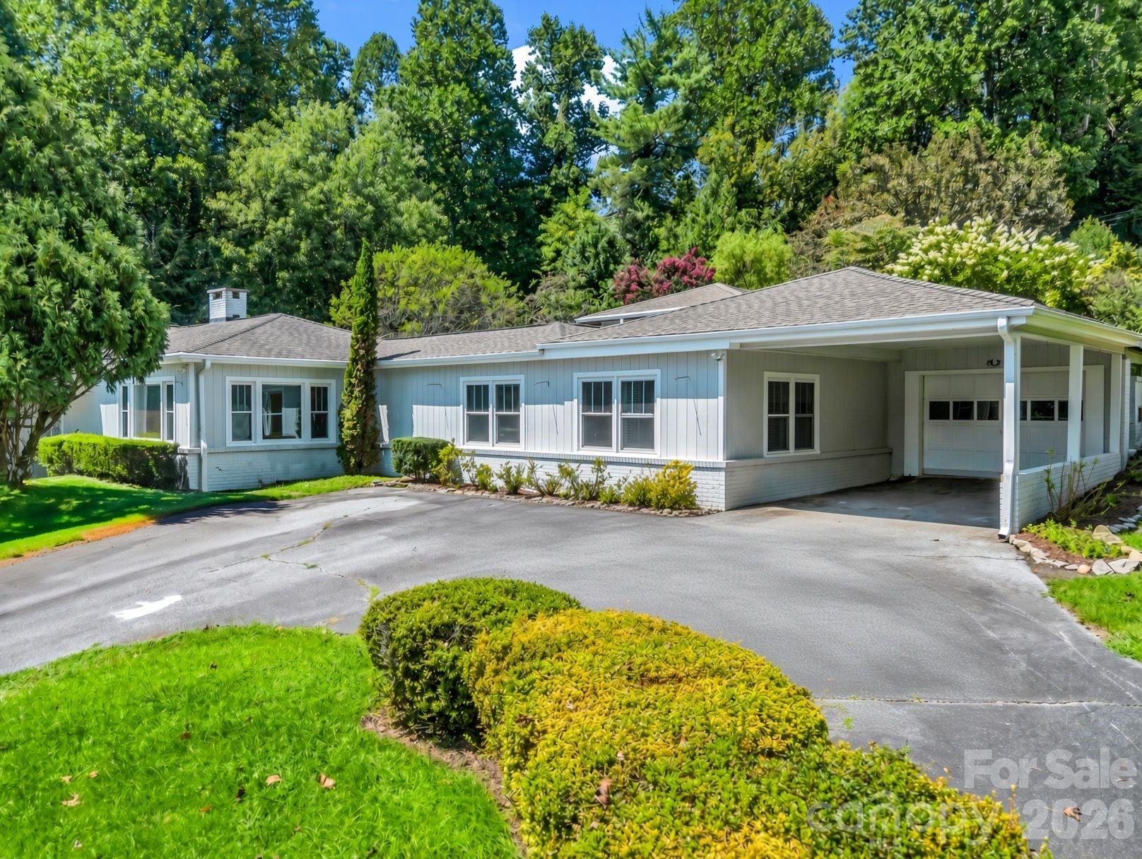 370 Orchard Circle — Laurel Park