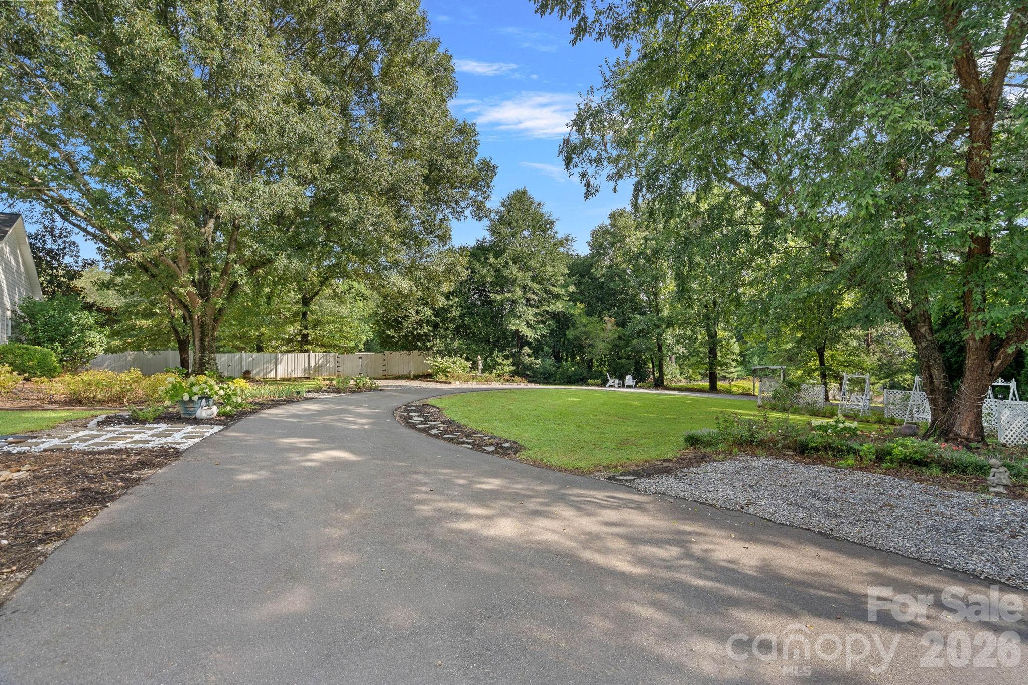 127 Celeste Estates Road — Statesville