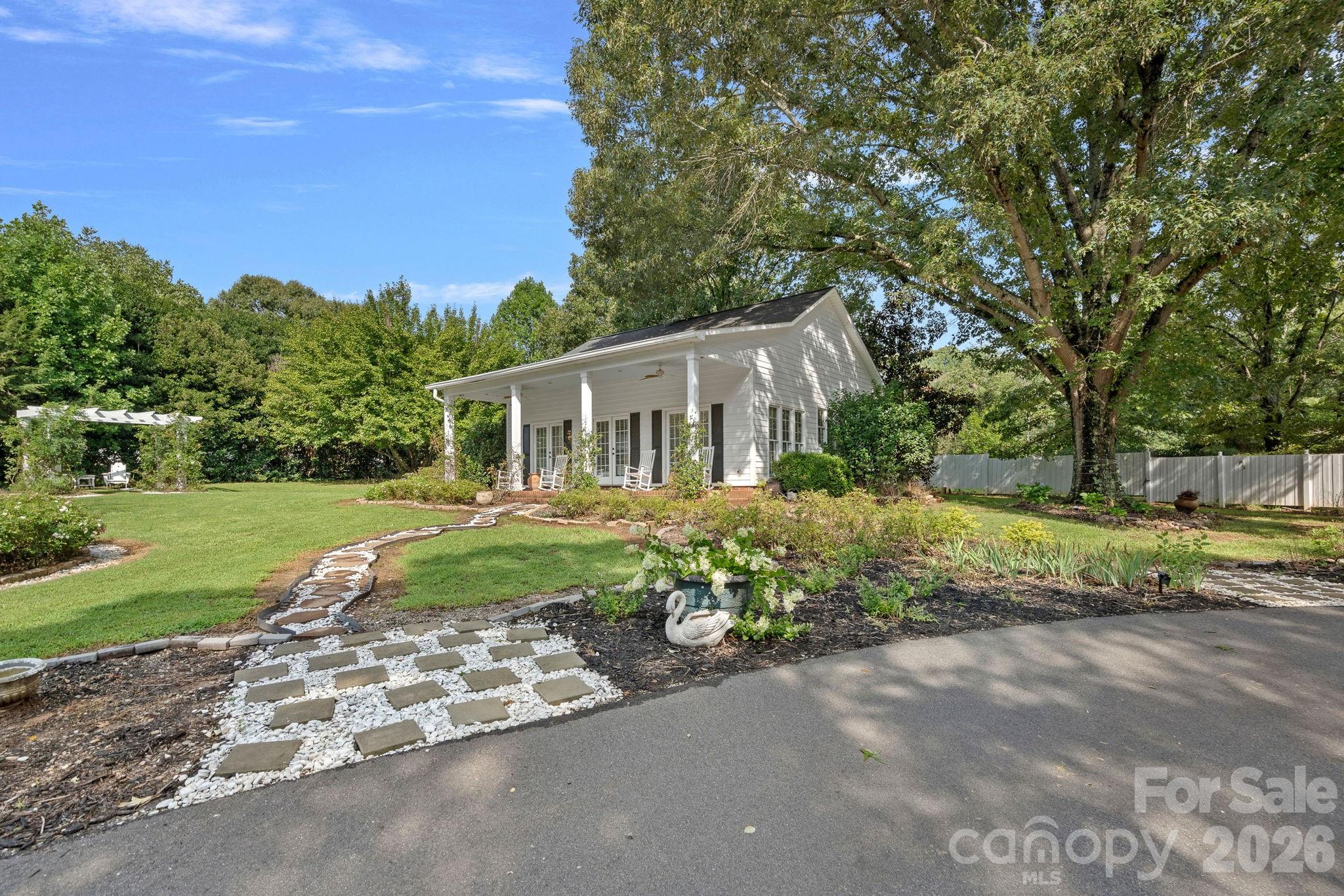 127 Celeste Estates Road — Statesville