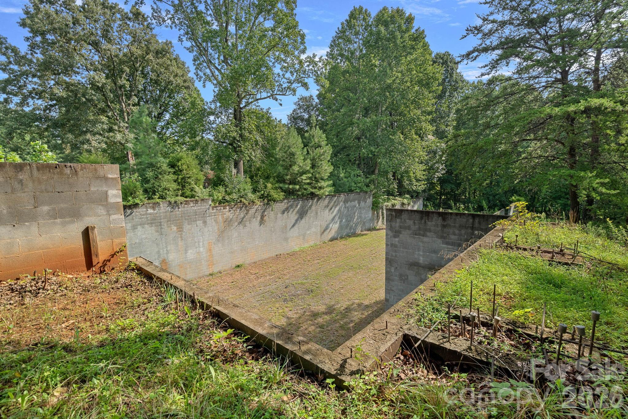 127 Celeste Estates Road — Statesville