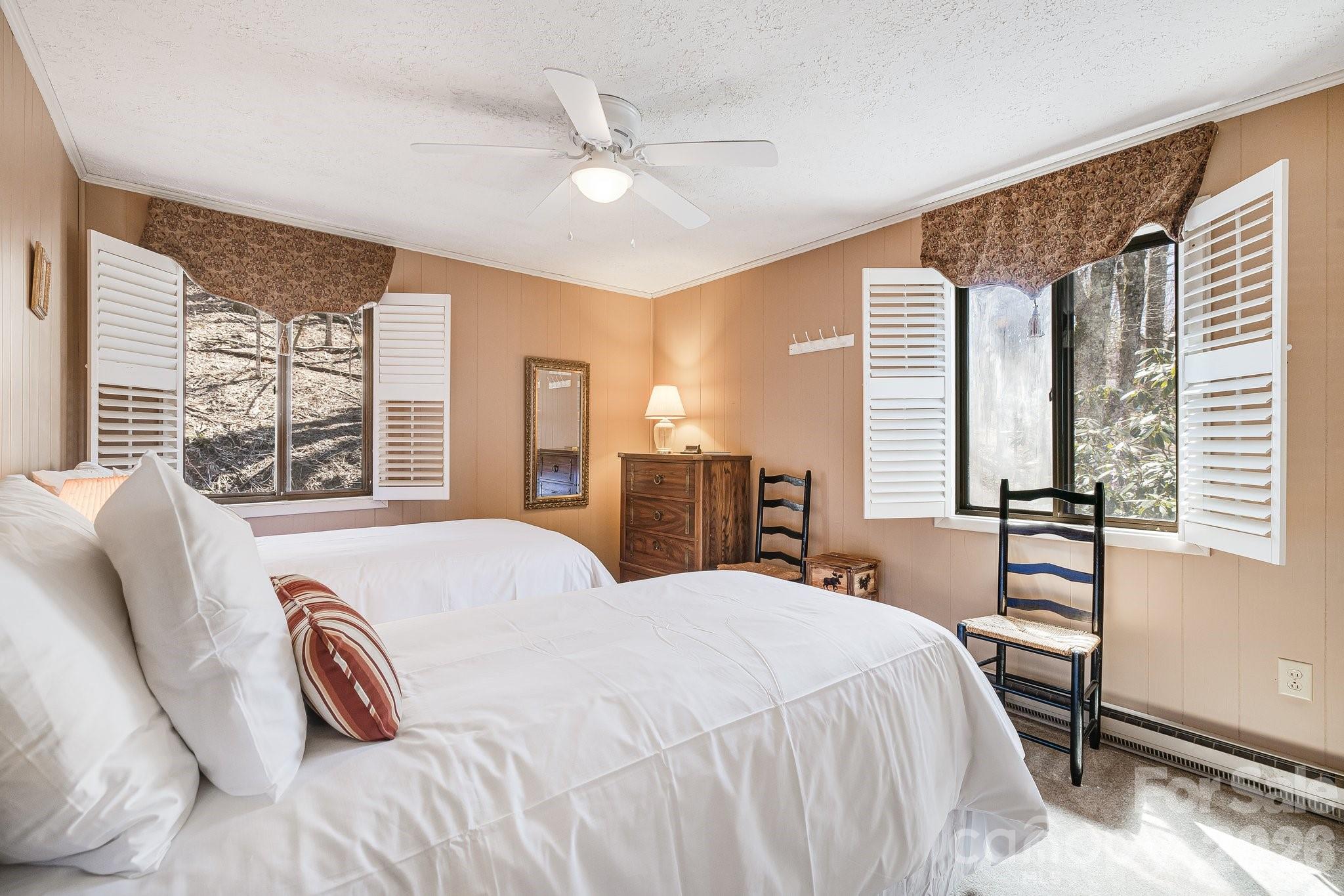 170 Lucas Lane — Mars Hill