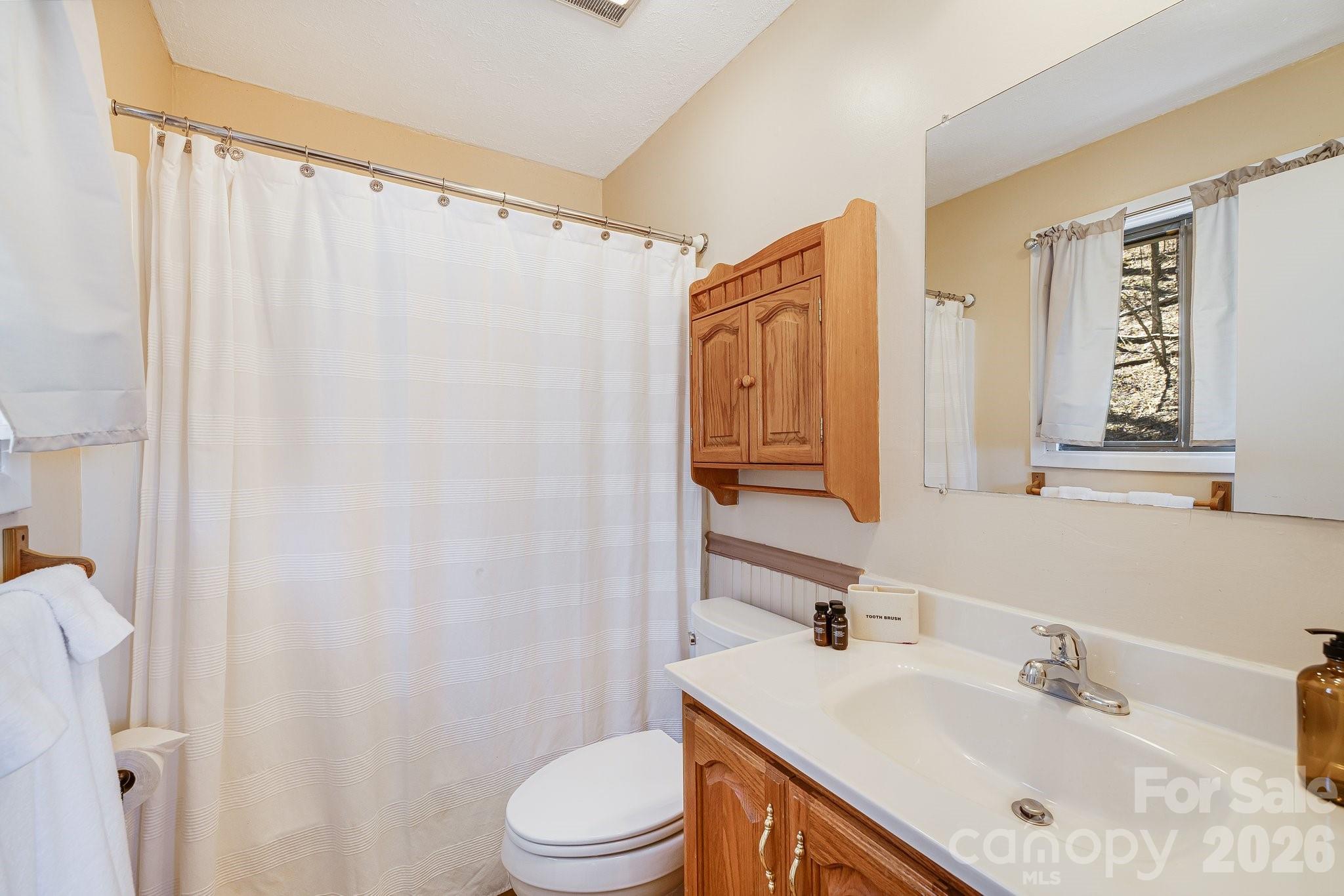 170 Lucas Lane — Mars Hill