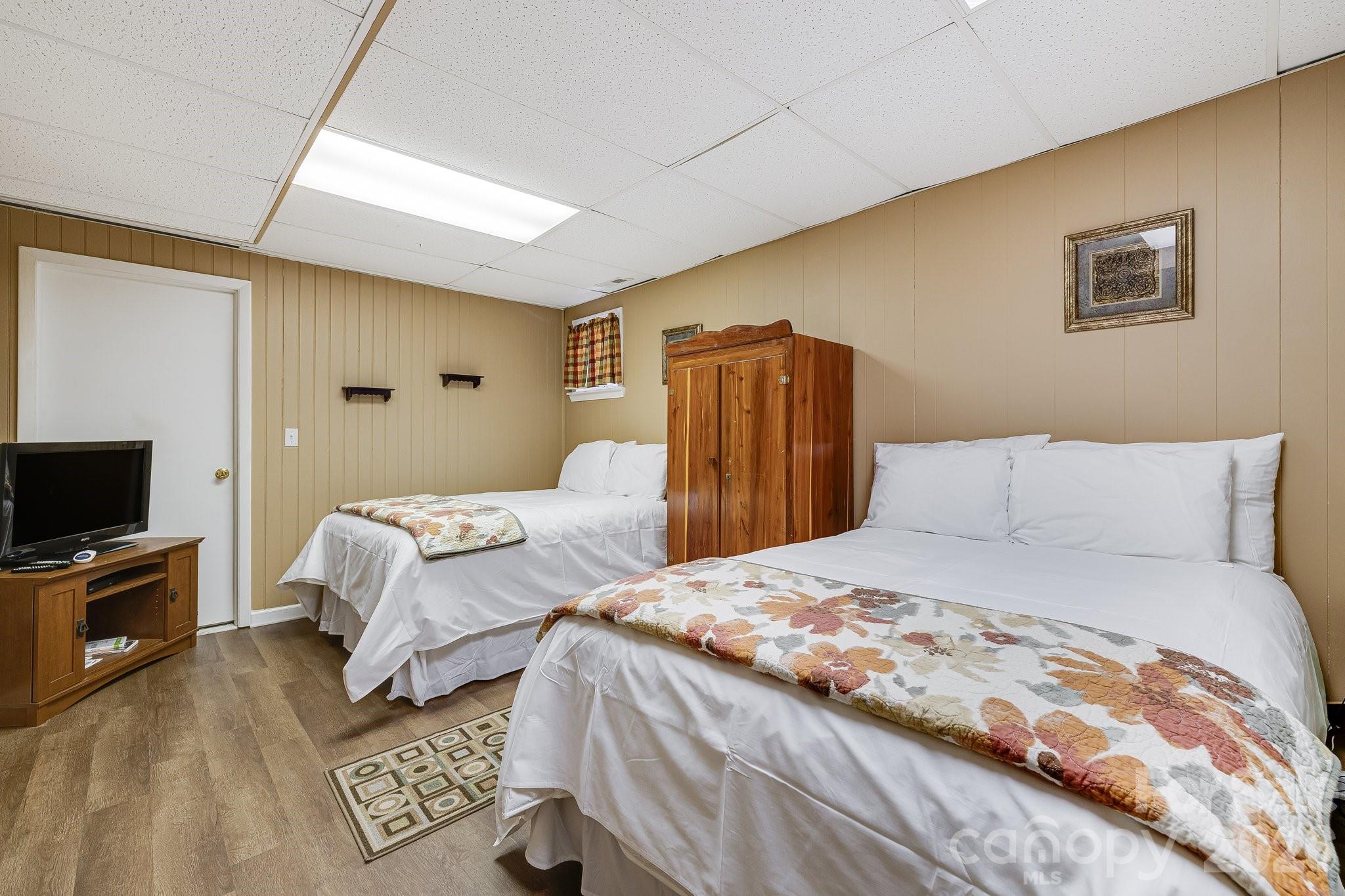 170 Lucas Lane — Mars Hill