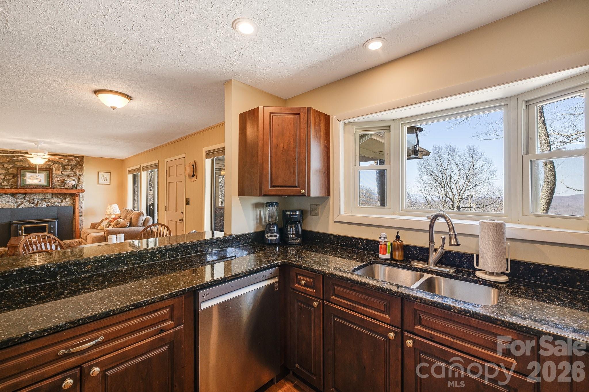 170 Lucas Lane — Mars Hill