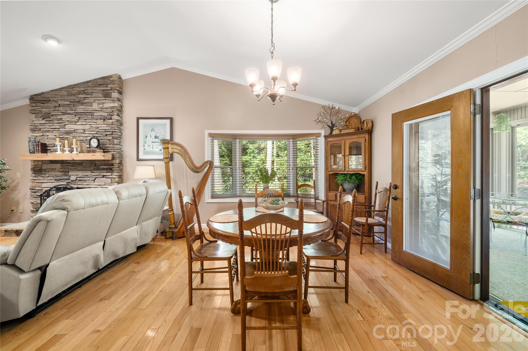 10 Surrey Run — Hendersonville