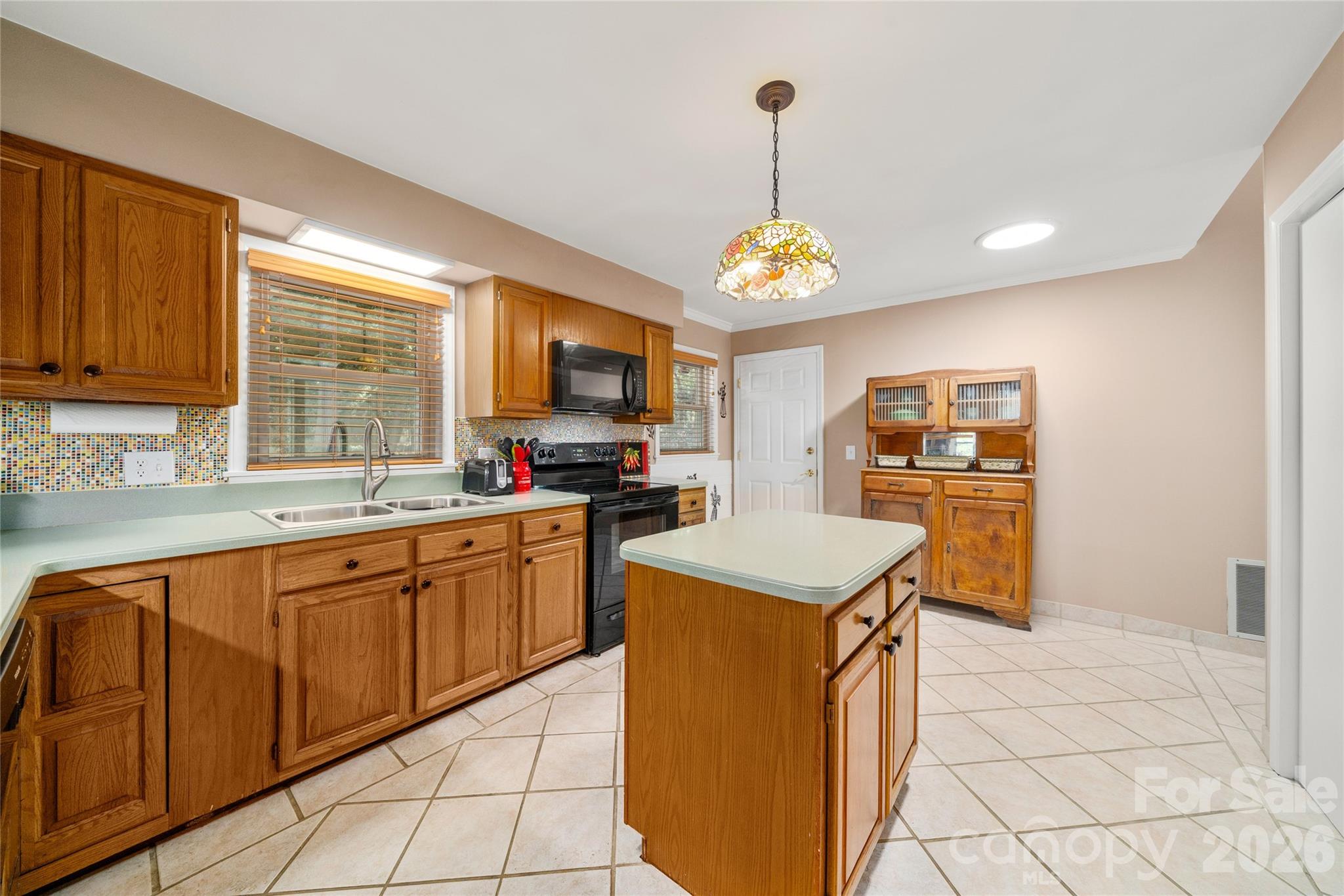 10 Surrey Run — Hendersonville
