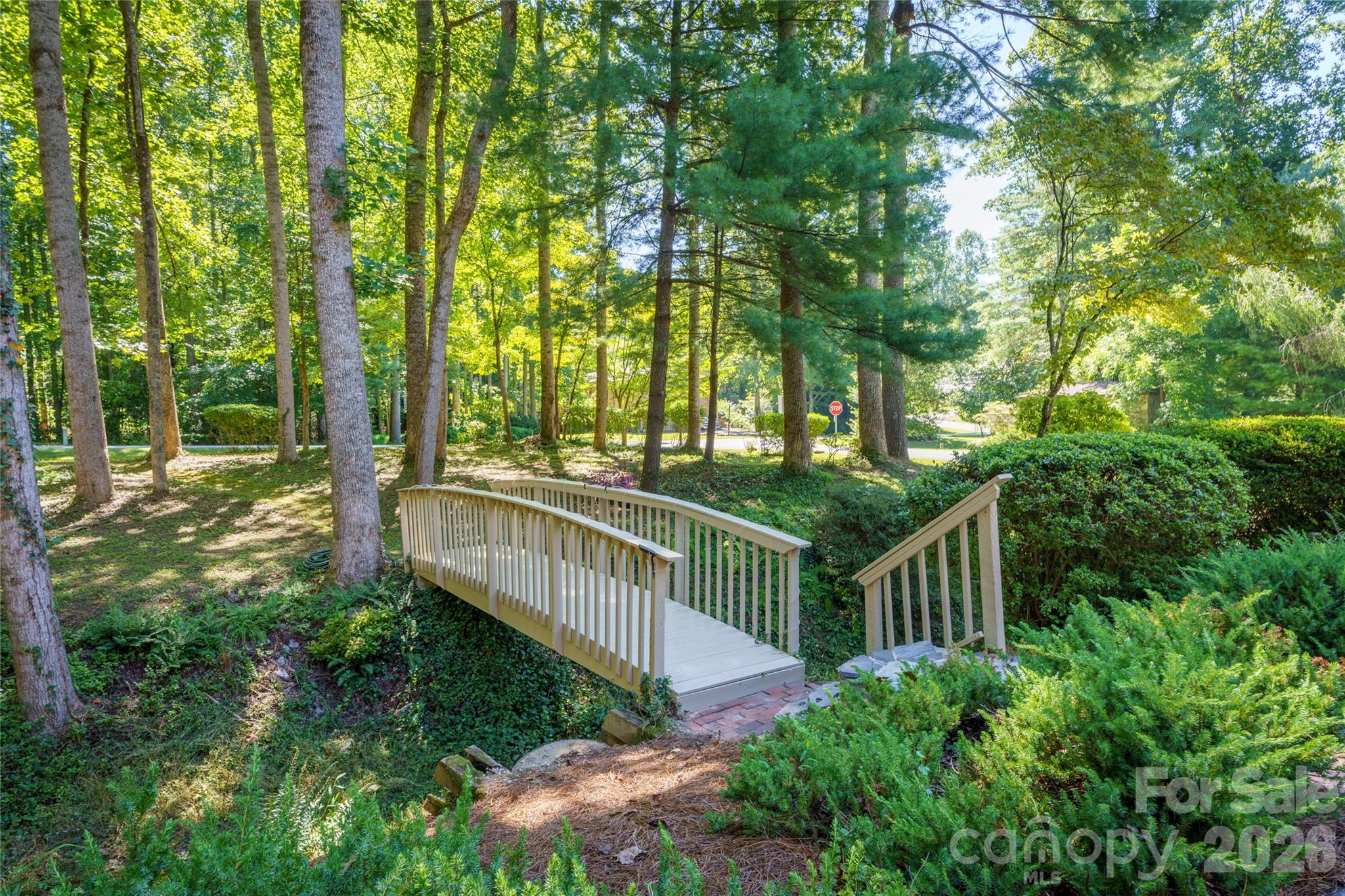 10 Surrey Run — Hendersonville