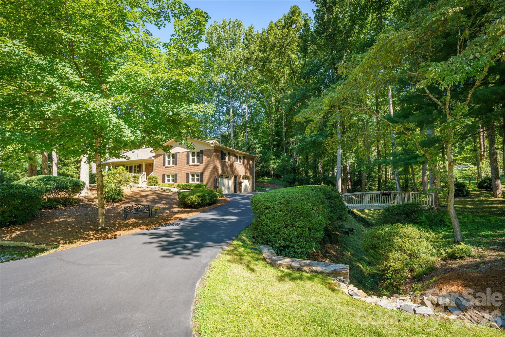 10 Surrey Run — Hendersonville