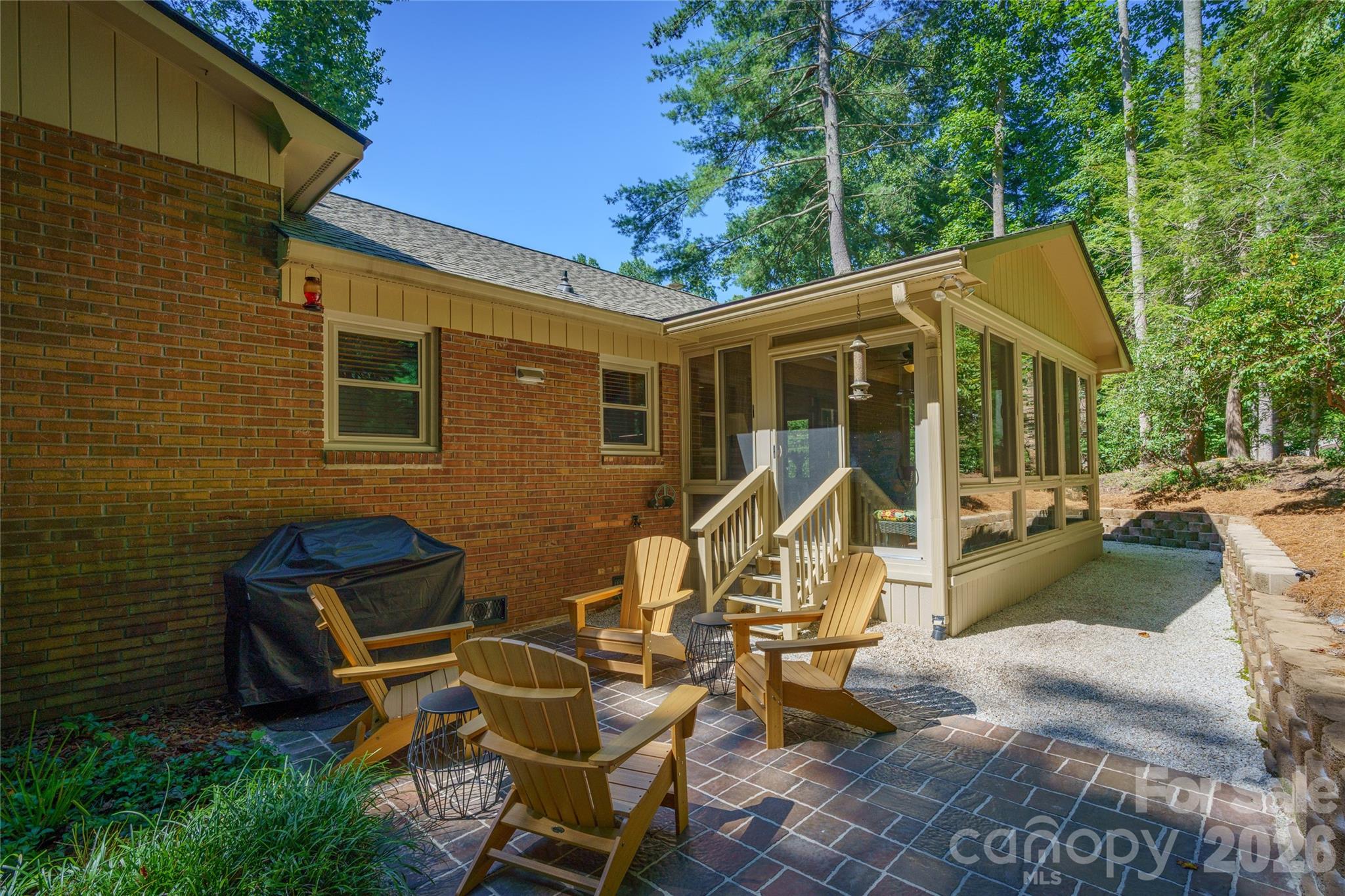 10 Surrey Run — Hendersonville
