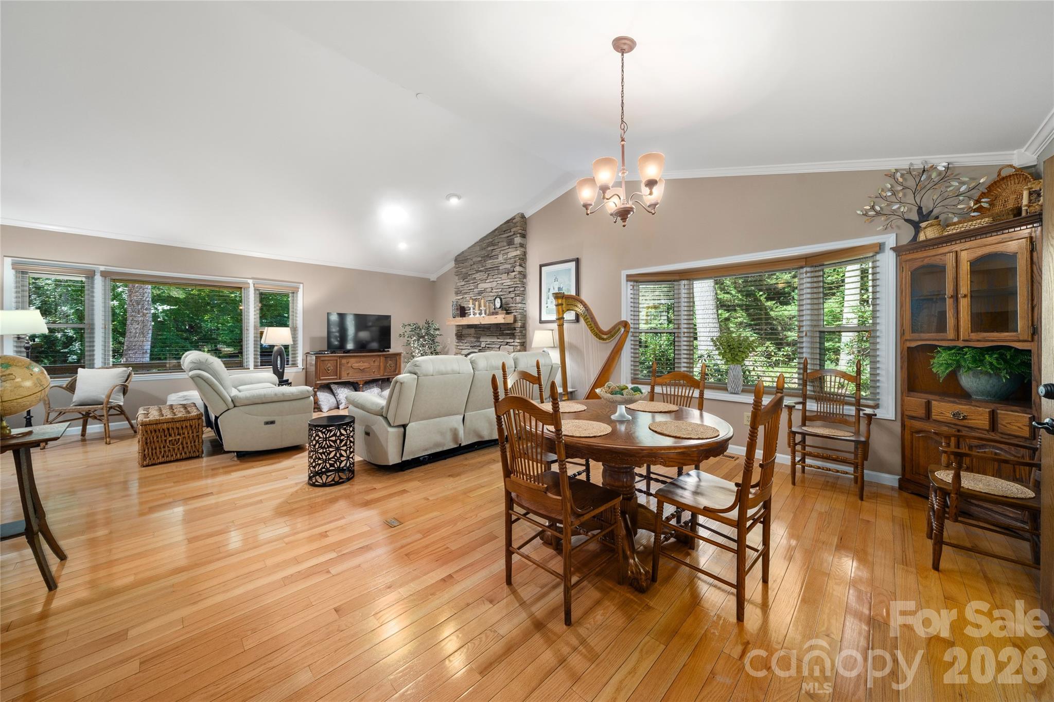 10 Surrey Run — Hendersonville