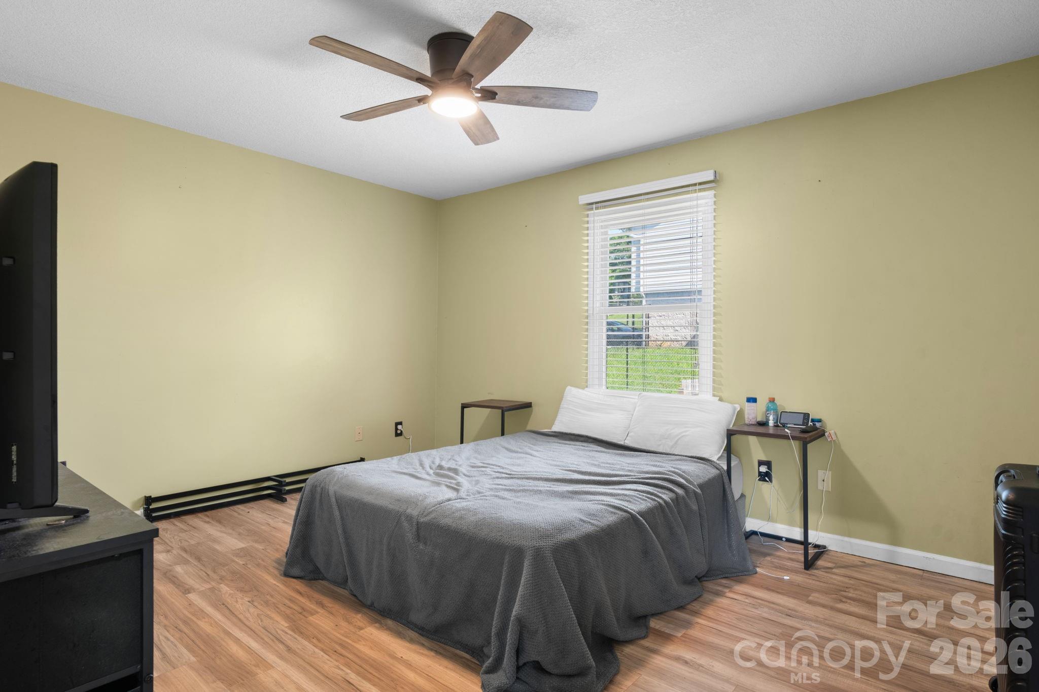 804 Southside Court — Lenoir
