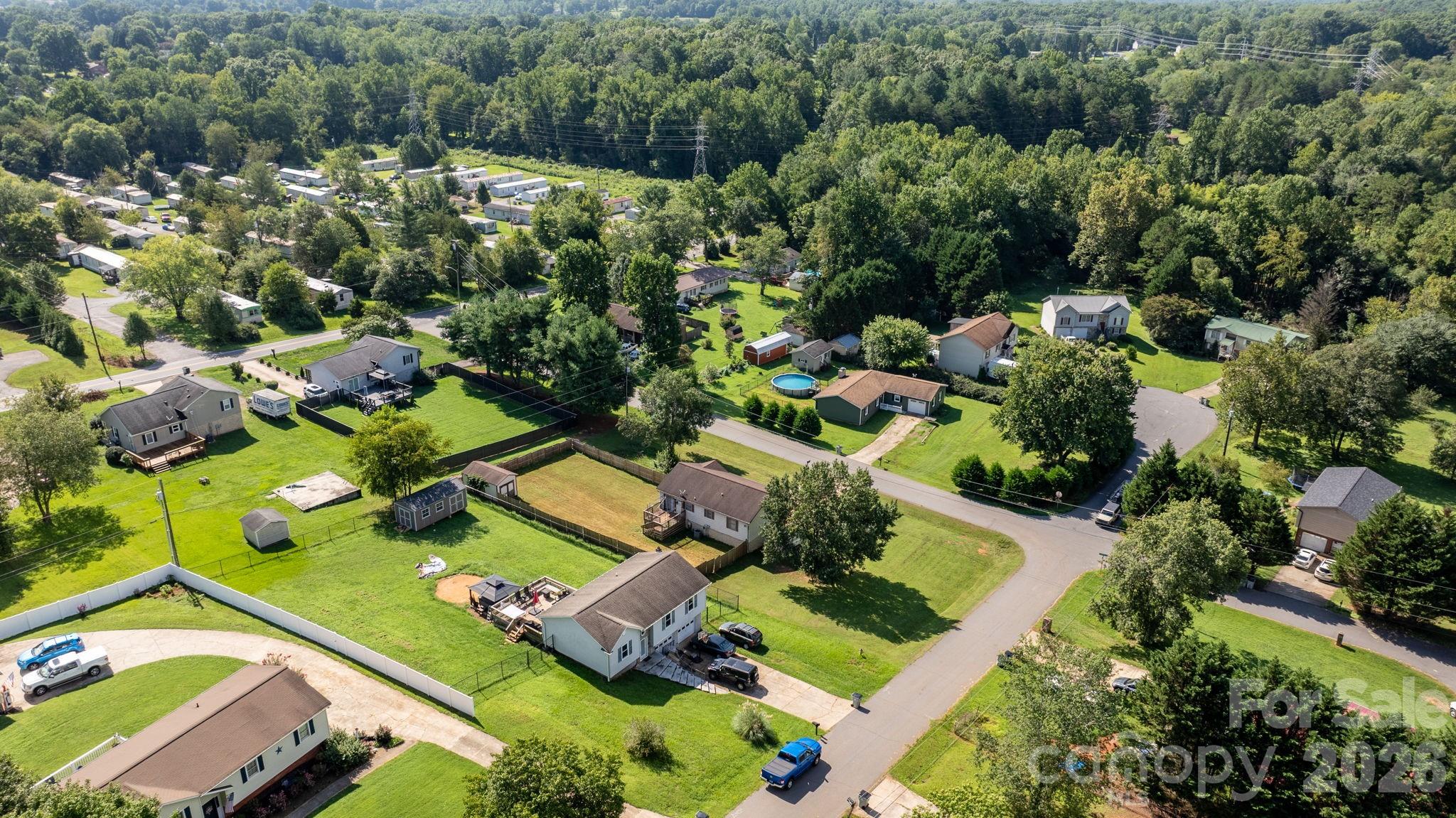 804 Southside Court — Lenoir