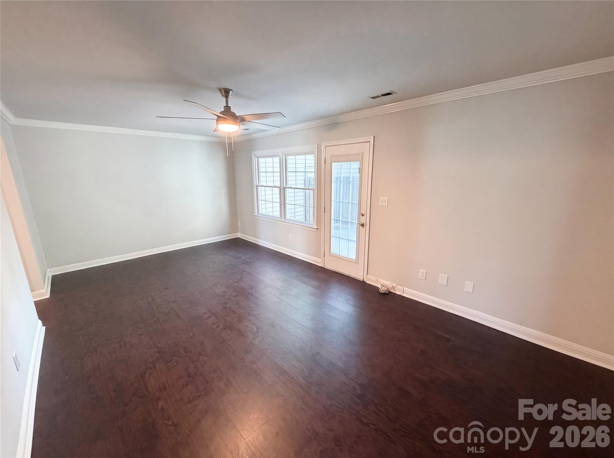 8042 Regent Park Lane — Charlotte