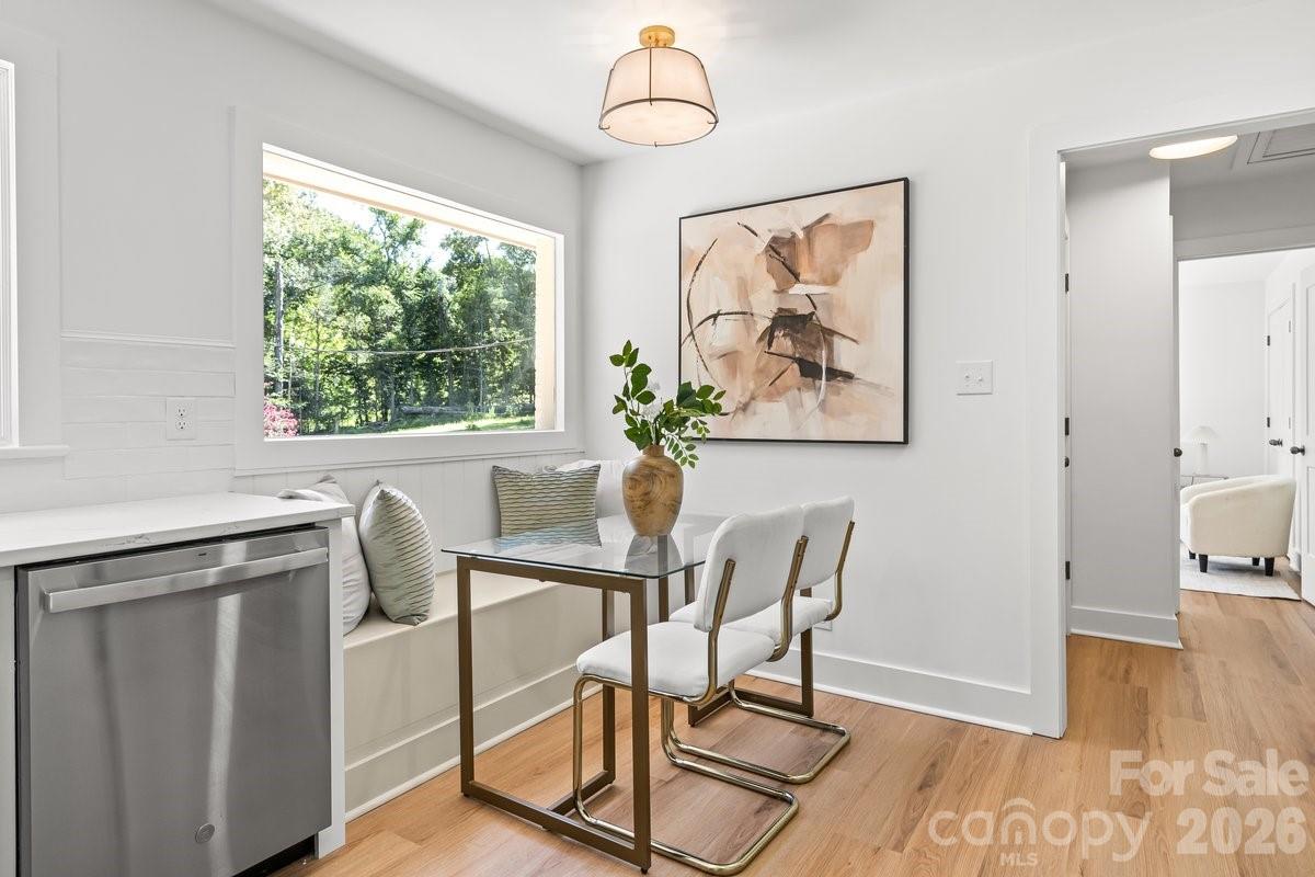 2532 Sam Newell Road — Matthews