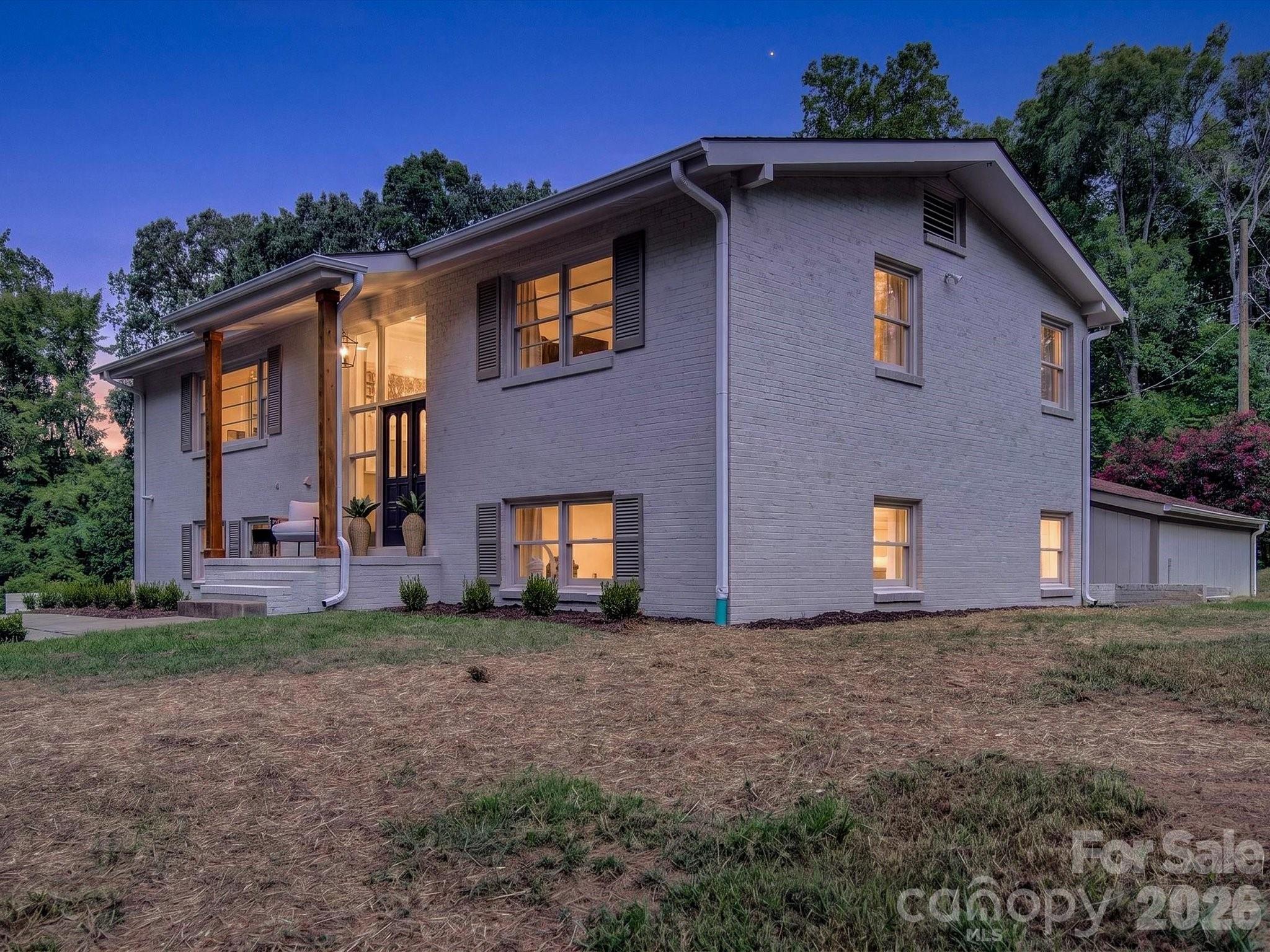2532 Sam Newell Road — Matthews