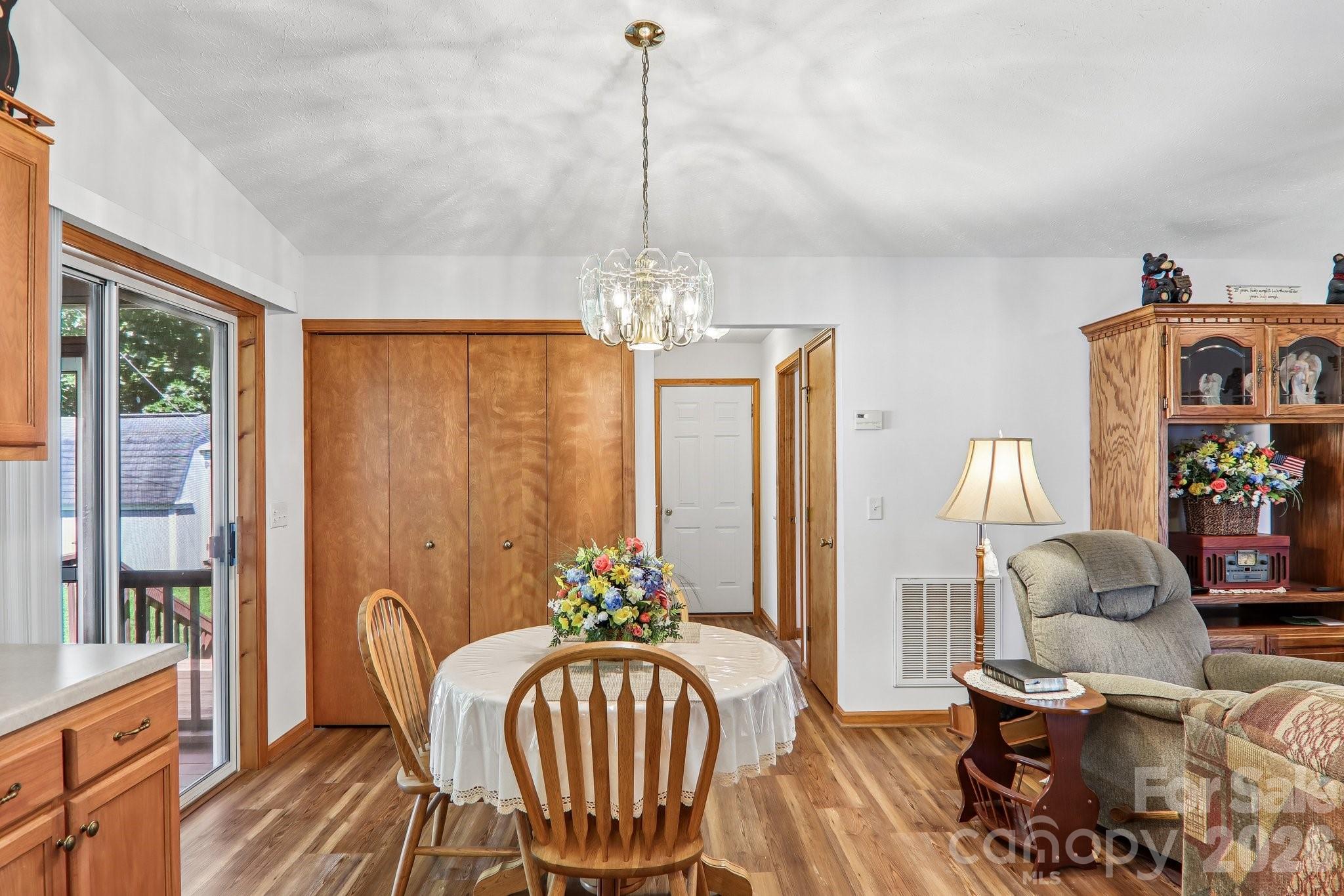 117 Pinellas Lane — Waynesville