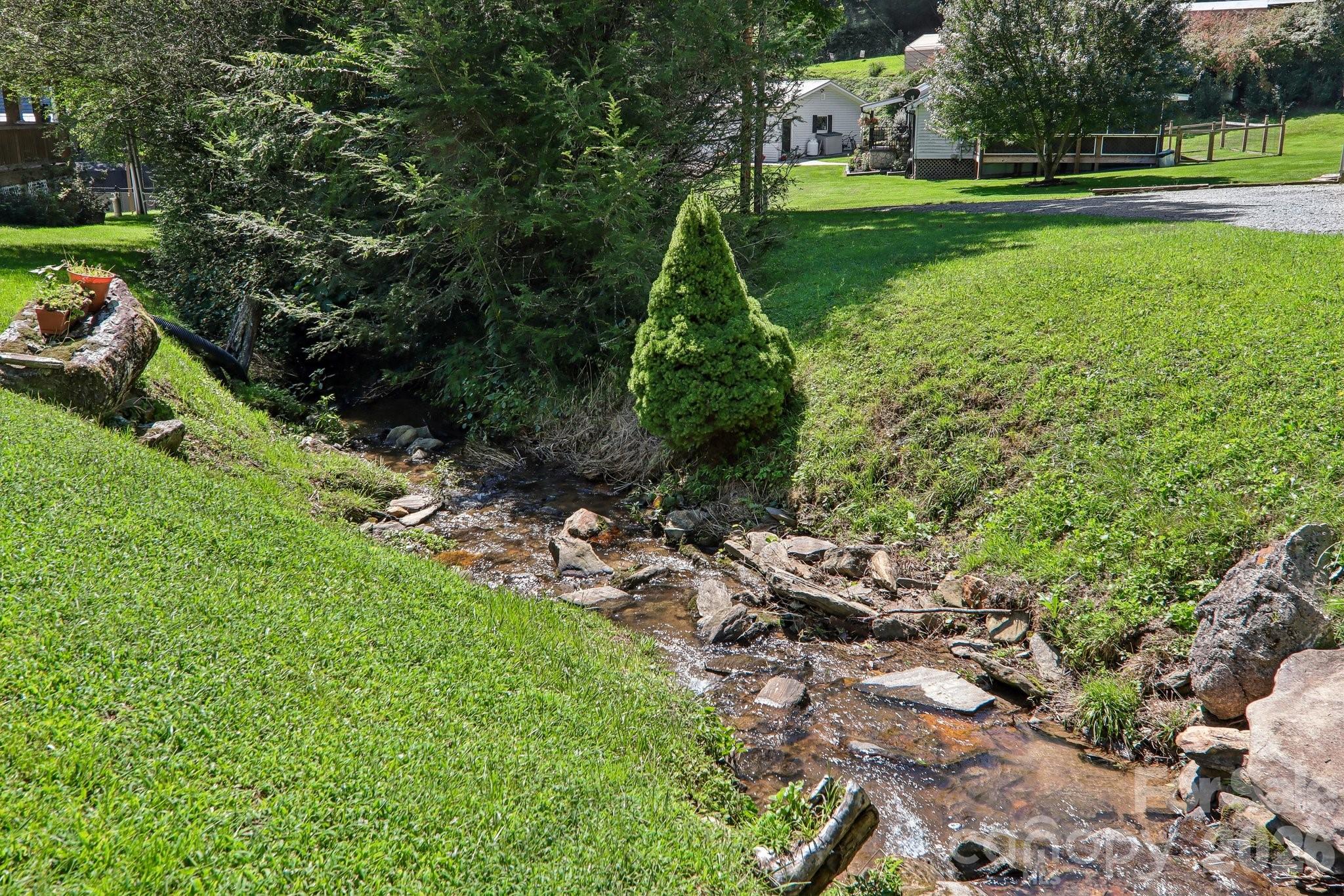 117 Pinellas Lane — Waynesville