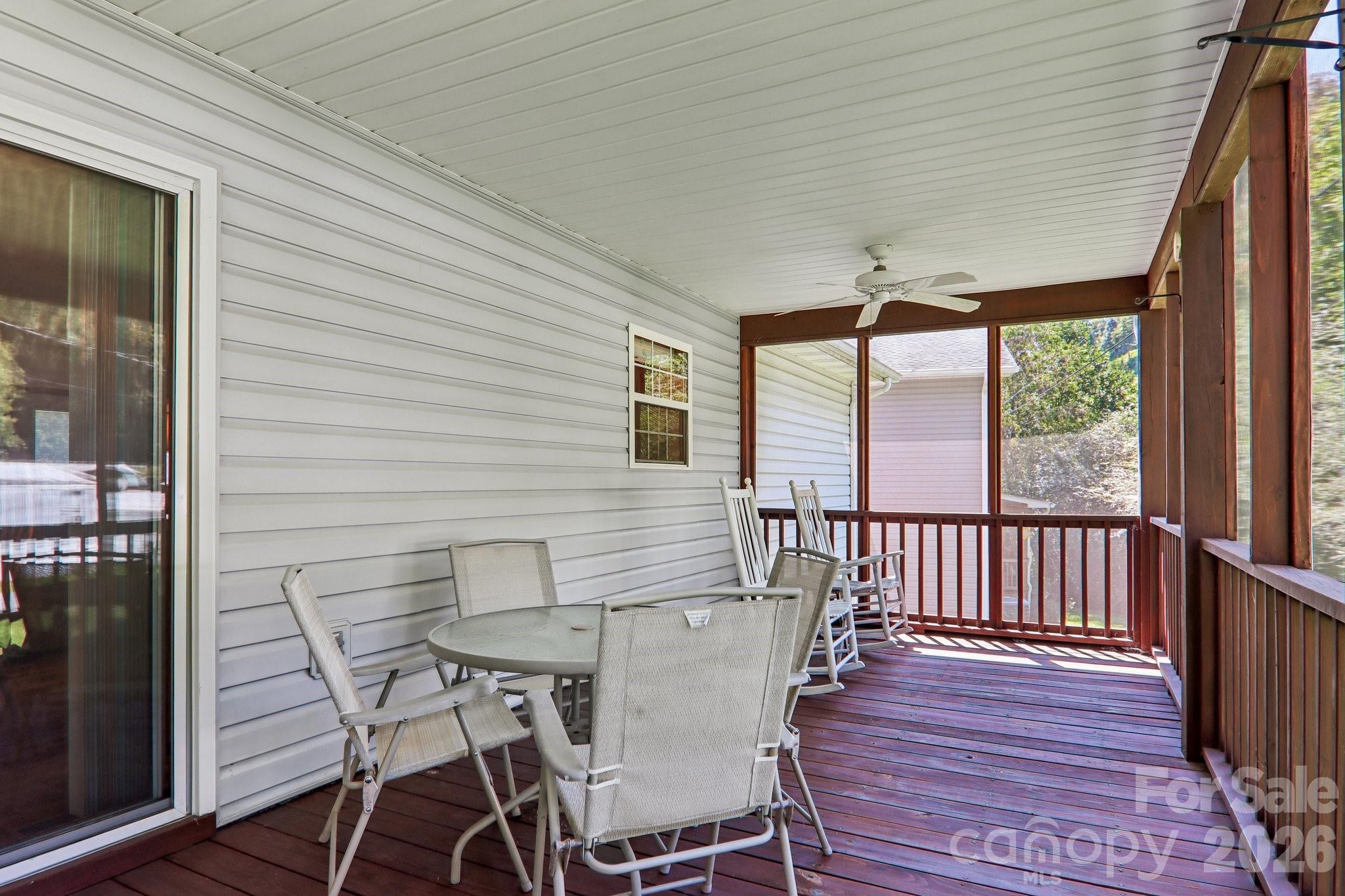 117 Pinellas Lane — Waynesville