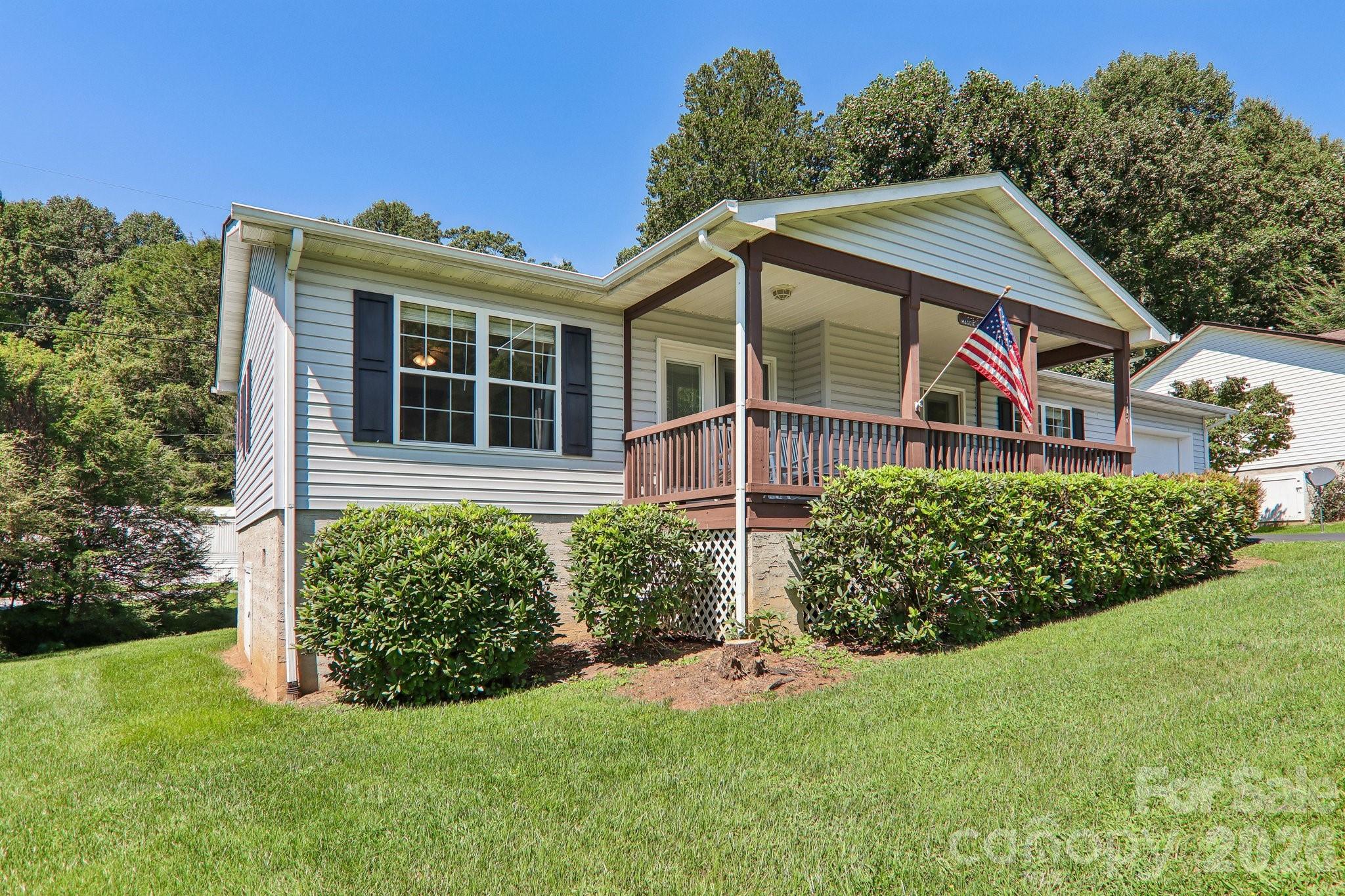 117 Pinellas Lane — Waynesville