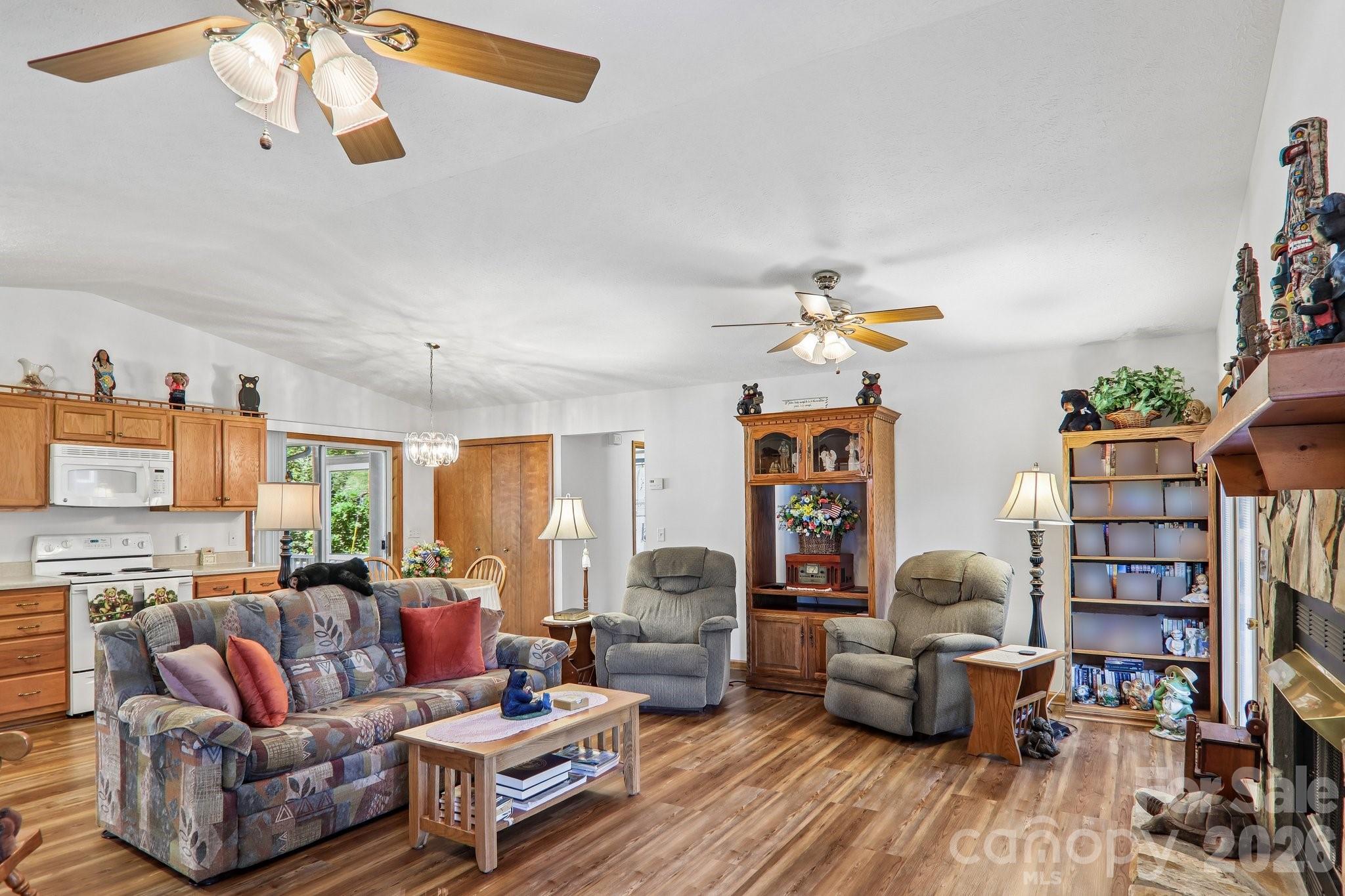 117 Pinellas Lane — Waynesville
