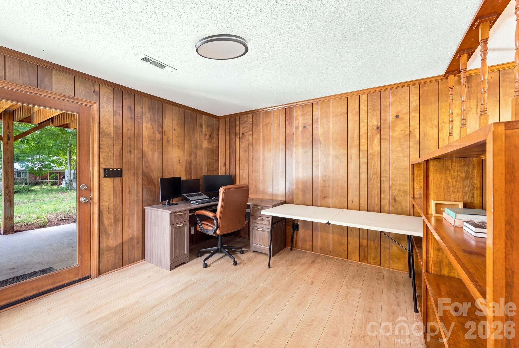 436 Peace Haven Road — Winston Salem