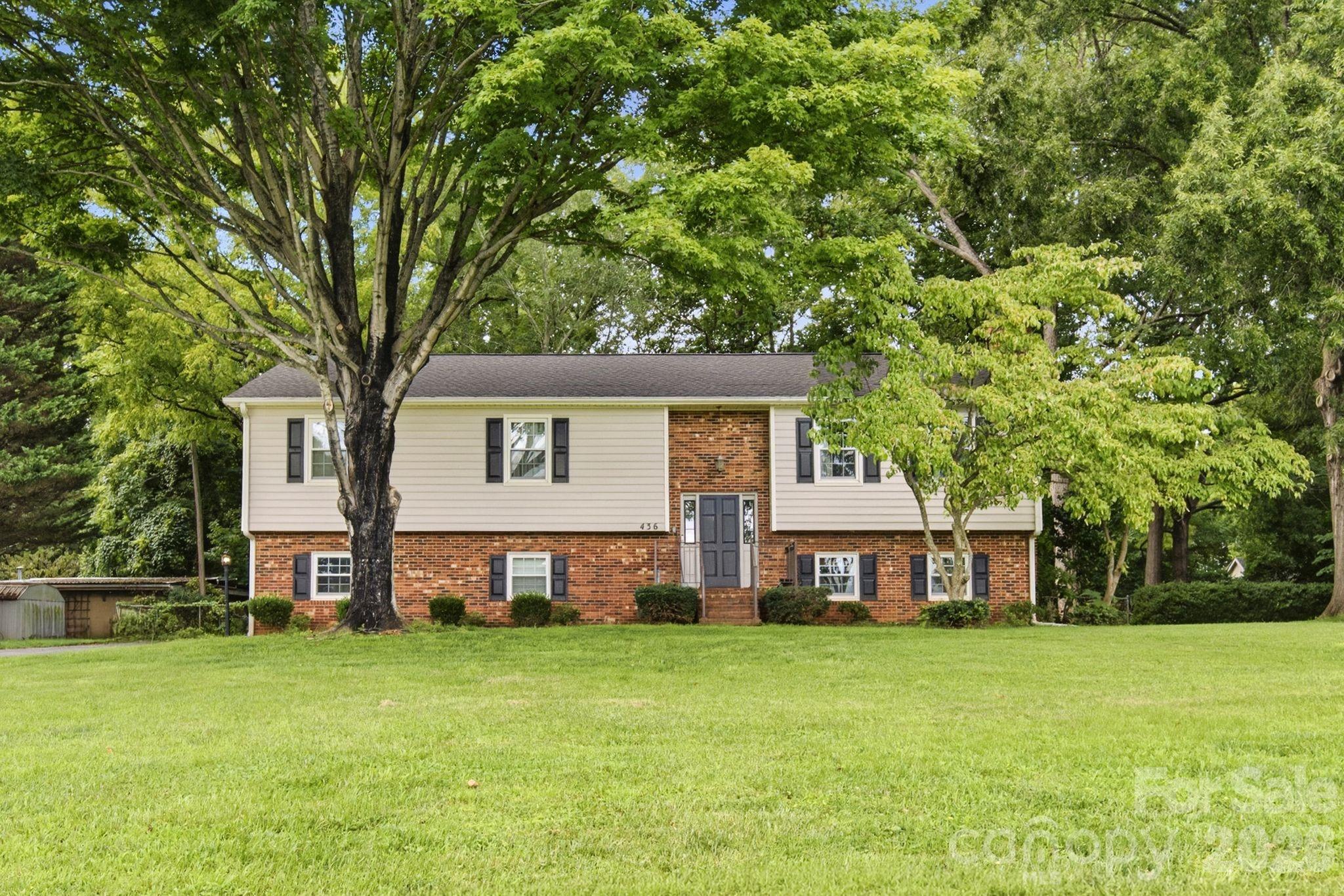436 Peace Haven Road — Winston Salem