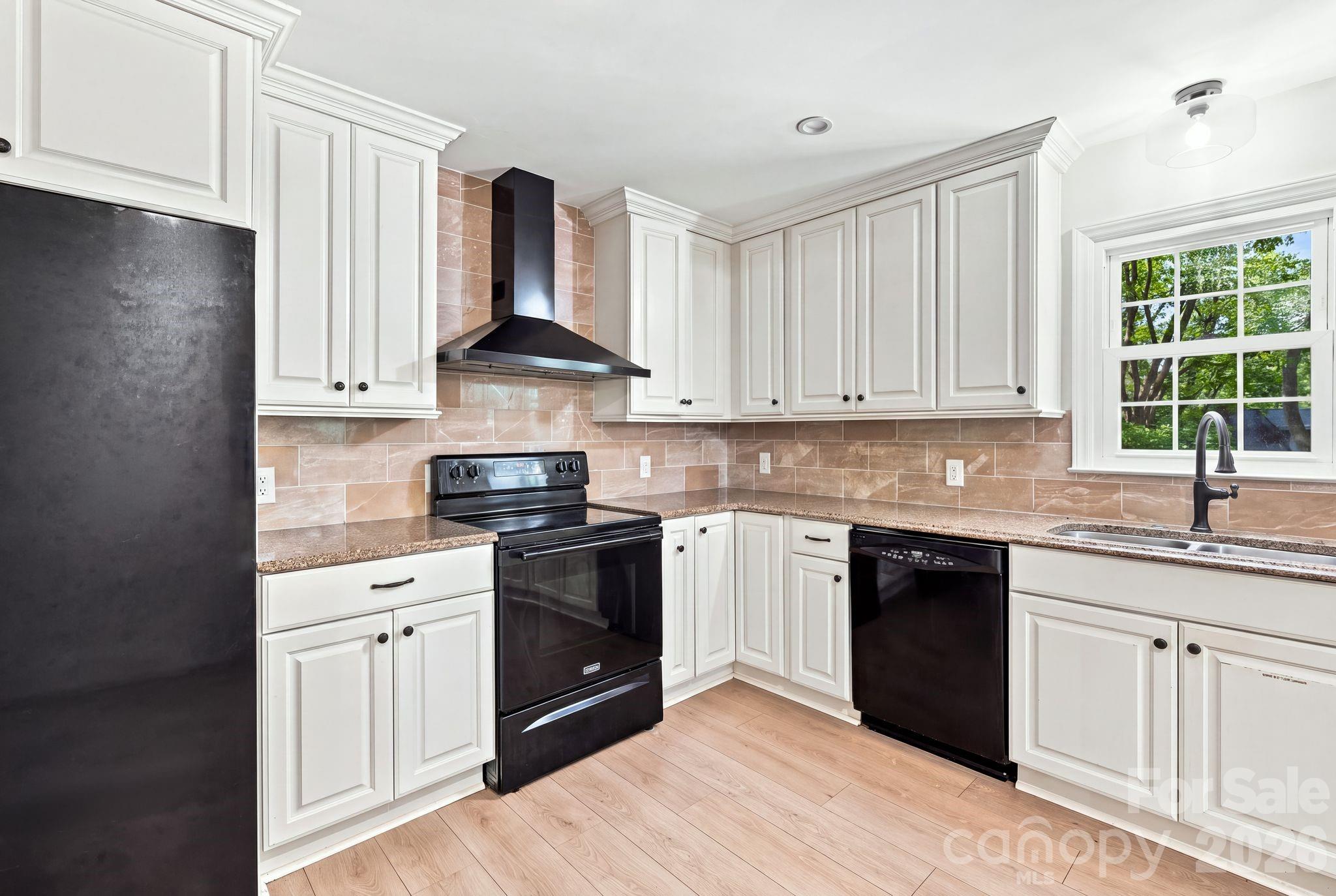 436 Peace Haven Road — Winston Salem