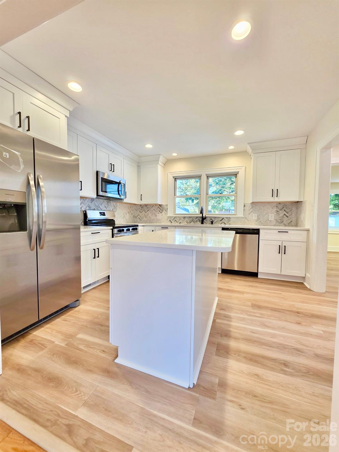 264 3rd Avenue SW — Taylorsville