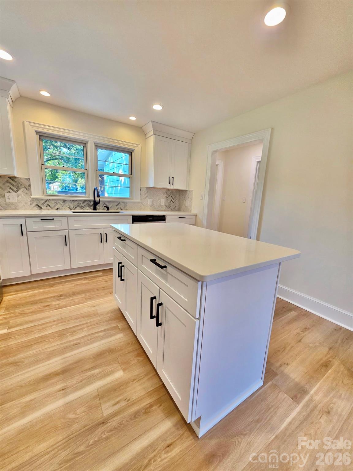 264 3rd Avenue SW — Taylorsville