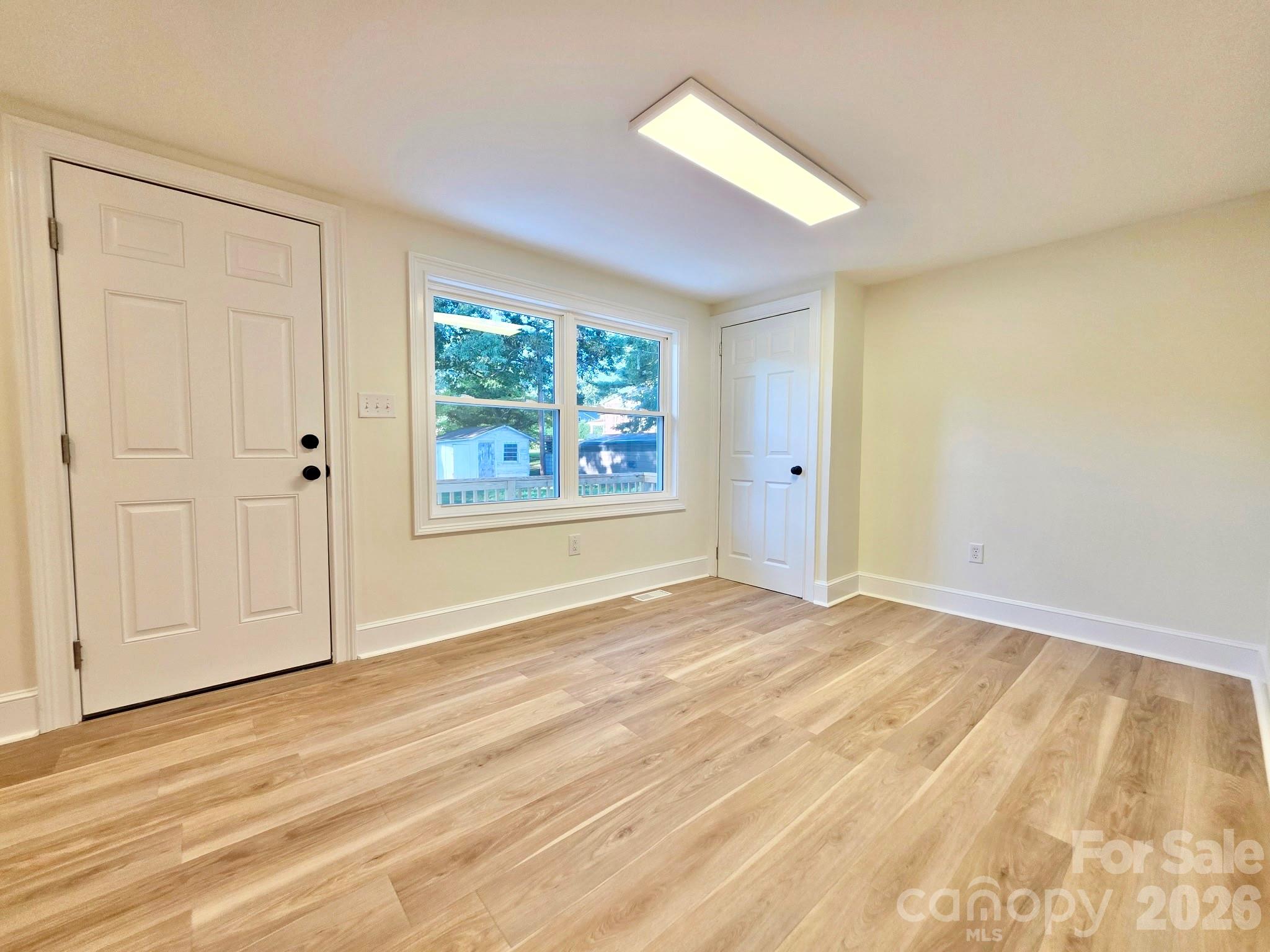 264 3rd Avenue SW — Taylorsville
